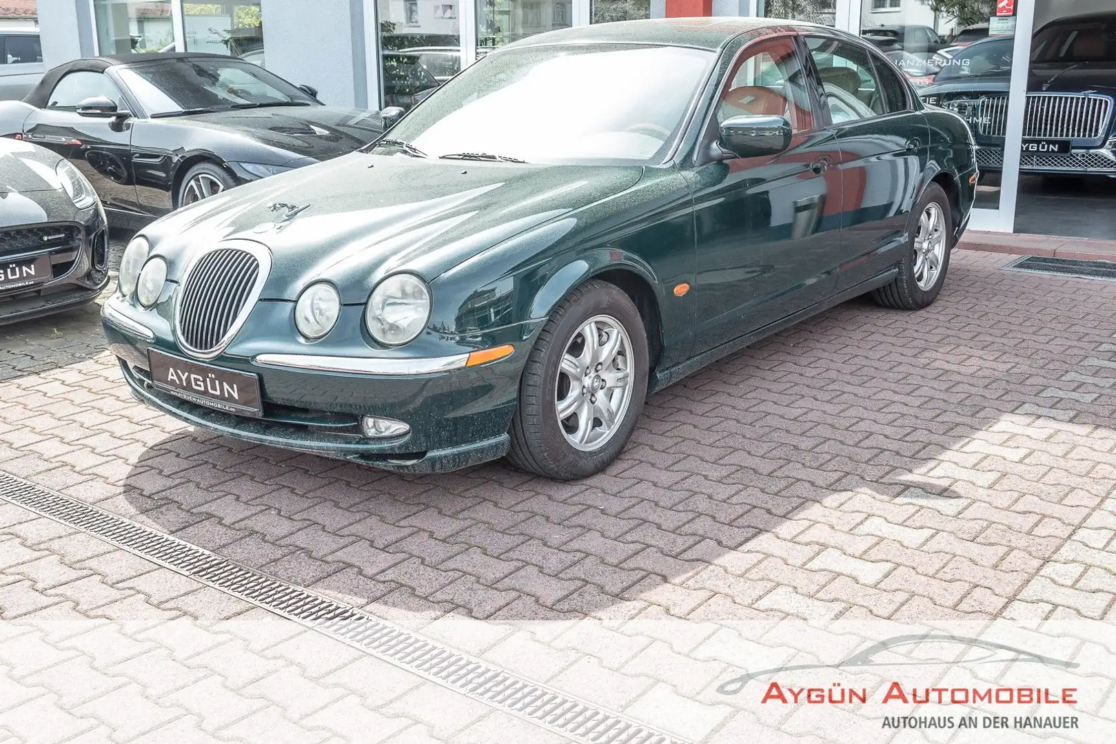 Jaguar S-Type 3 L V6 Executive zelena - 1