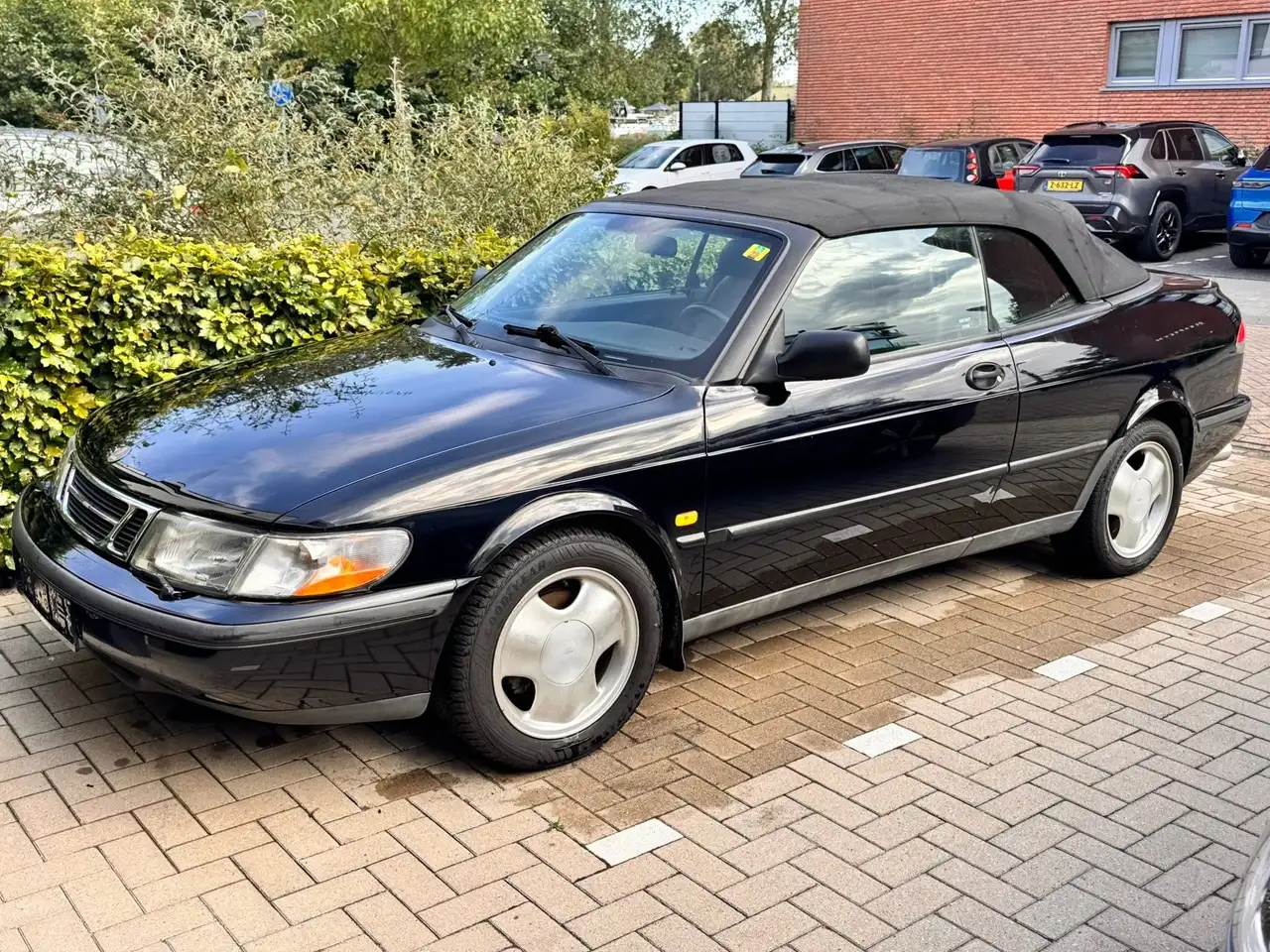 Saab 900 2.3i Cabrio SE, foto 2
