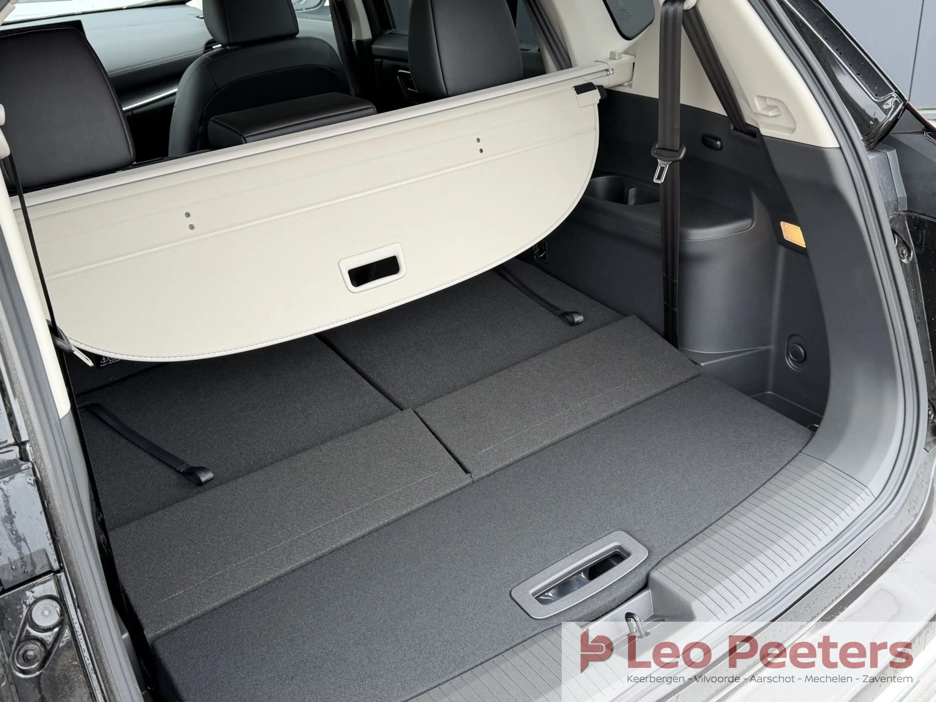Nissan X-Trail e-FORCE Tekna+ 4WD — photo 8