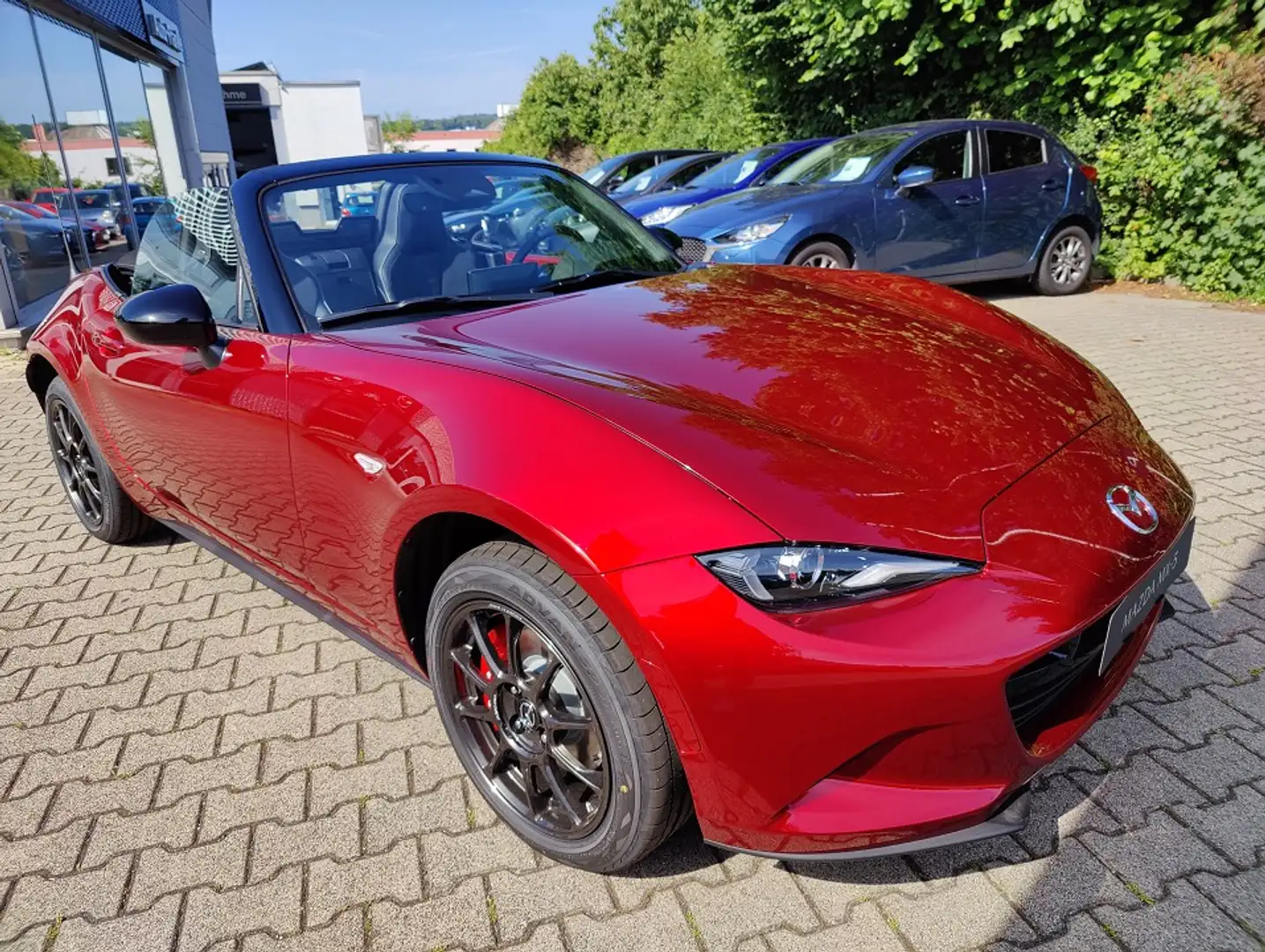 Mazda MX-5 2ST 1.5L SKYACTIV-G 132 6MT RWD Homura Rood - 2
