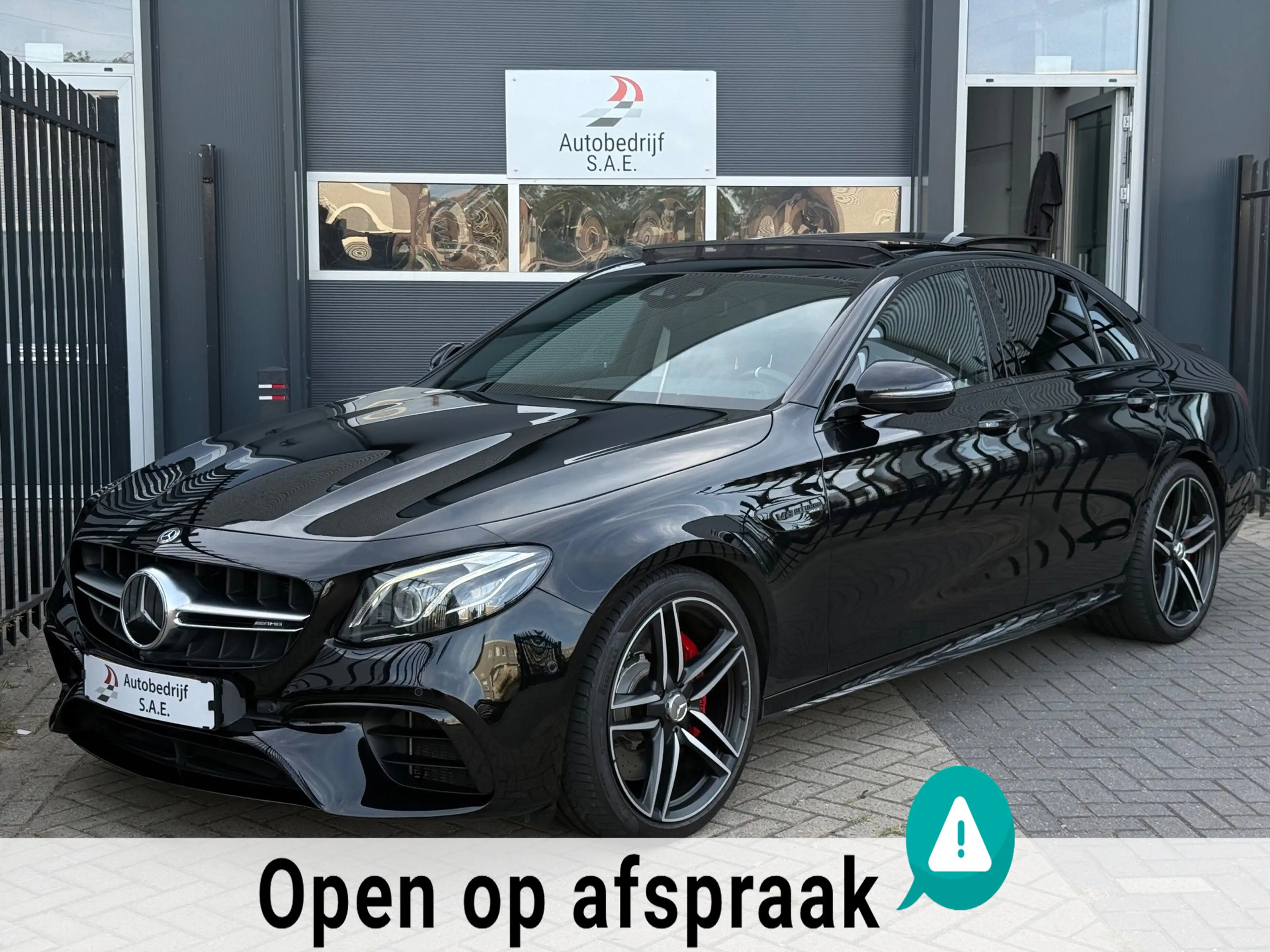 Mercedes-Benz E 63 AMG S 4MATIC PANO HUD BURMESTER MEMORY