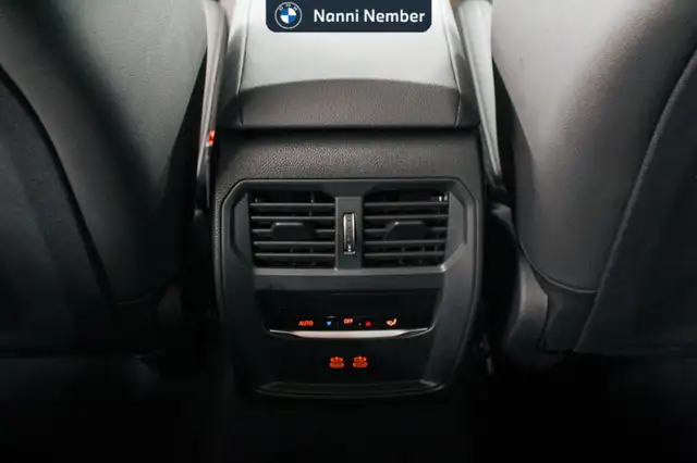 BMW 3 Series view 15