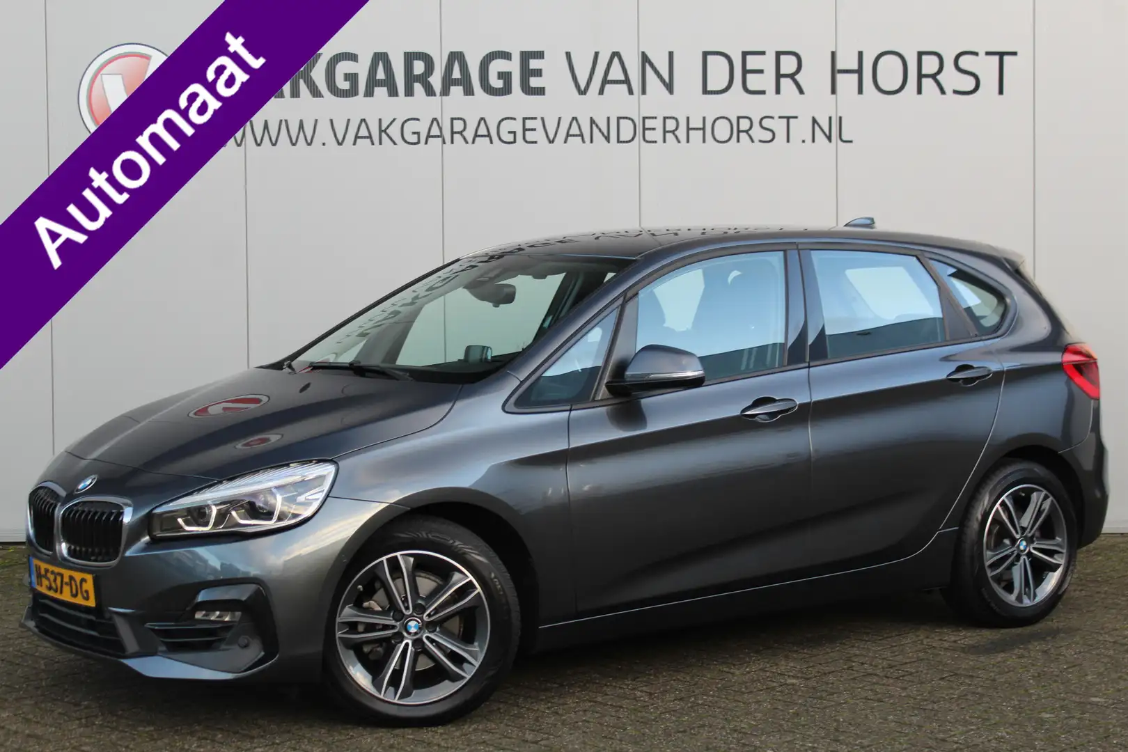 BMW 2-serie Active Tourer 218i-140pk Executive Edition Grijs - 1