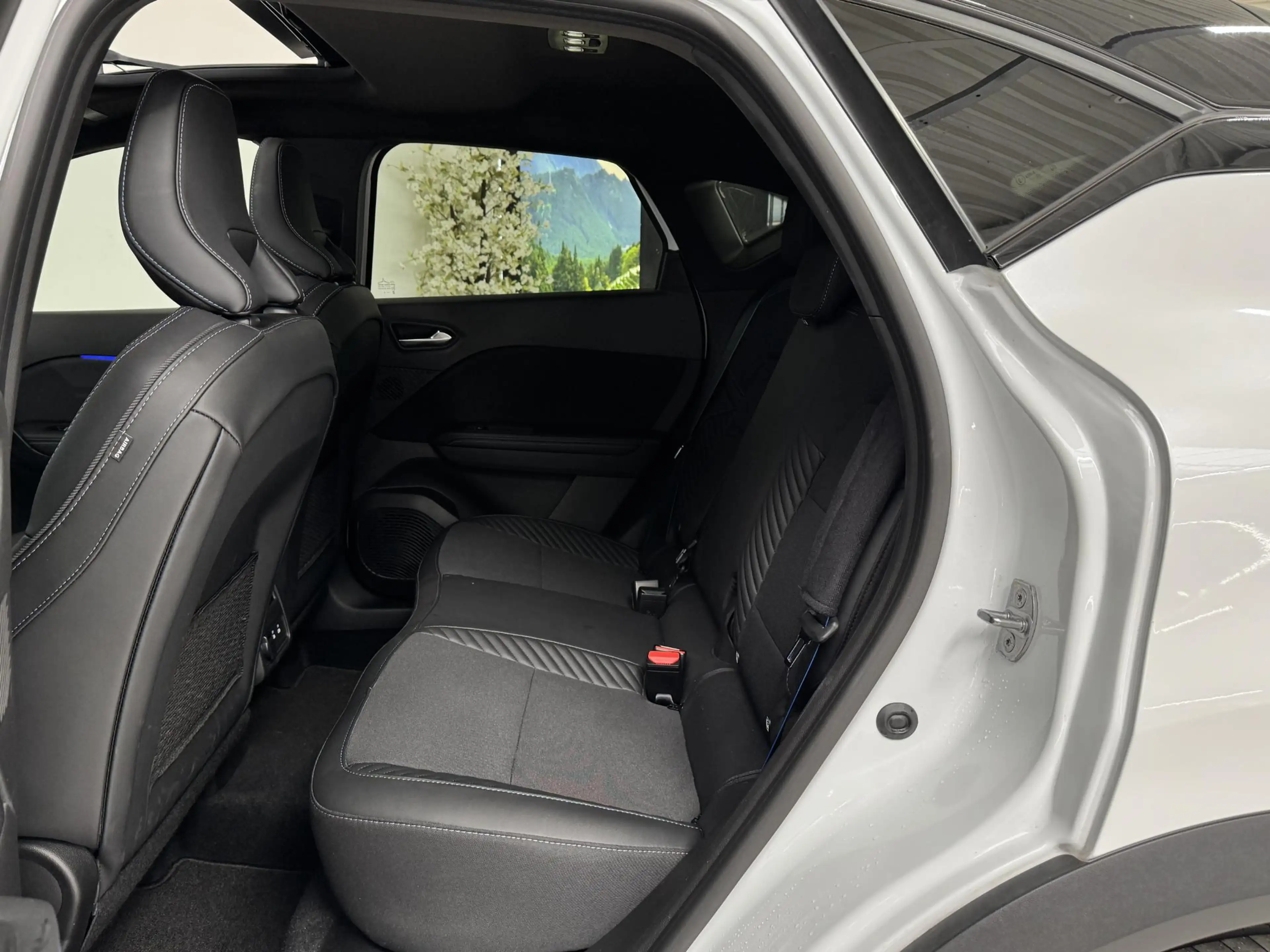 Renault Captur 1.6 E-Tech full hybrid 145 esprit Alpine | Panoram — photo 8