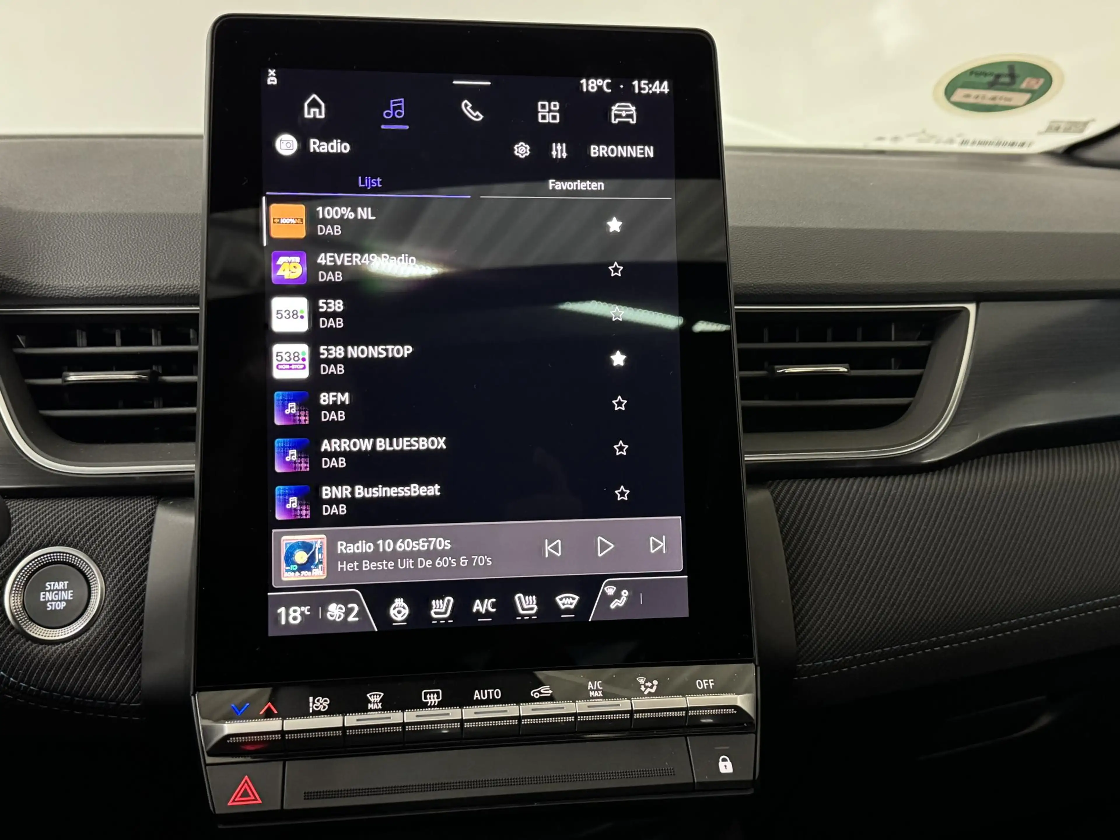 Renault Captur 1.6 E-Tech full hybrid 145 esprit Alpine | Panoram — photo 34