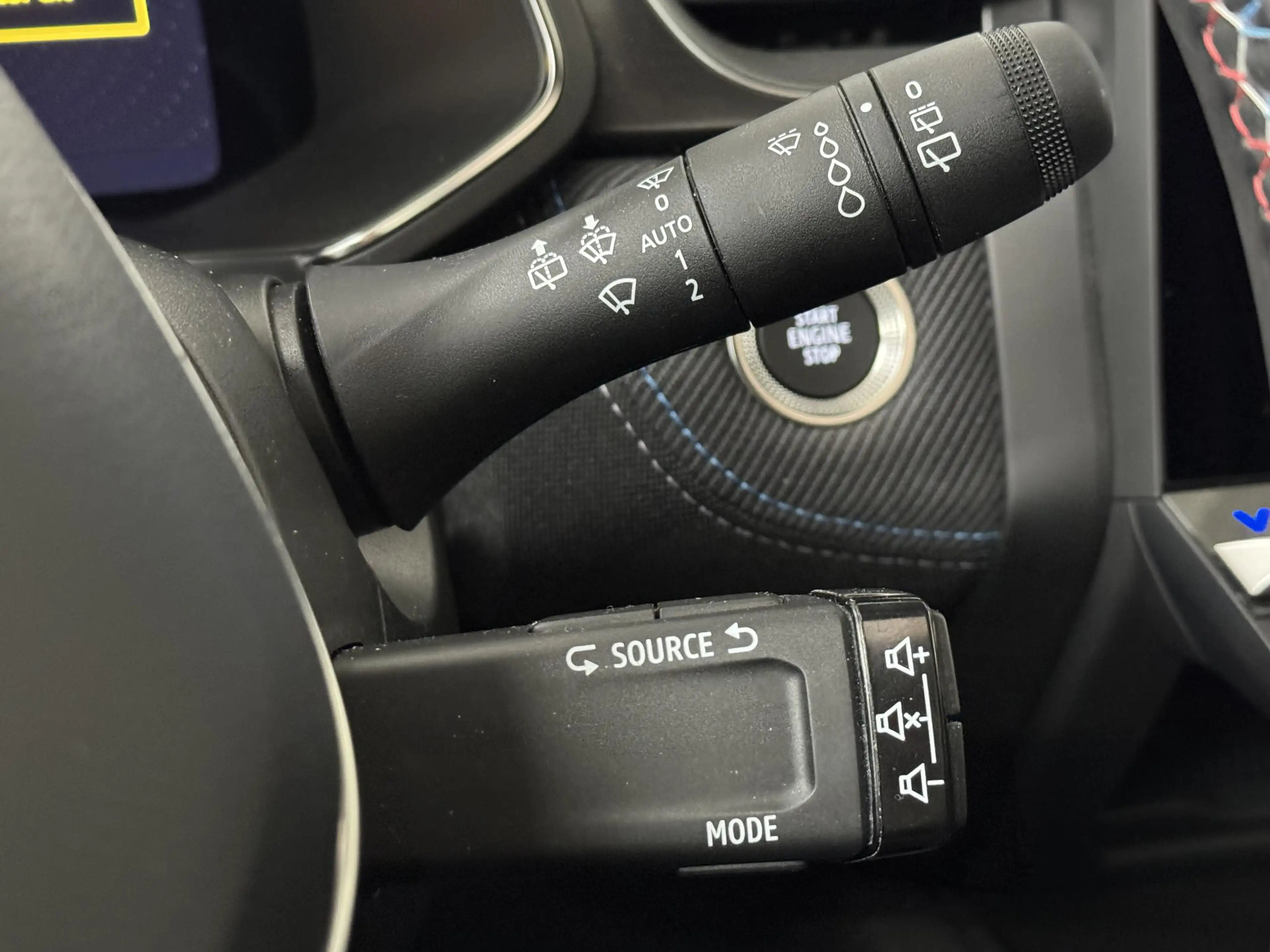Renault Captur 1.6 E-Tech full hybrid 145 esprit Alpine | Panoram — photo 30