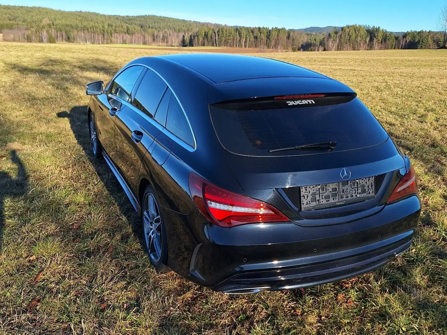 Mercedes-Benz CLA 200 d Aut. Schwarz - 2