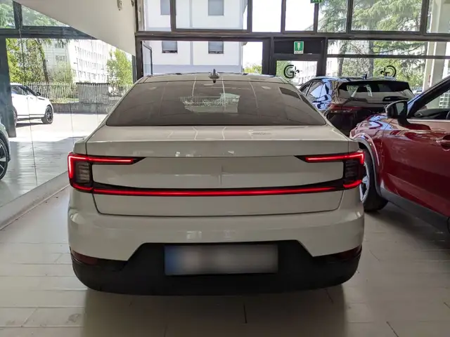 Polestar 2 view 6