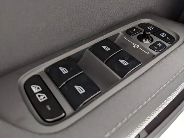 Polestar 2 view 13