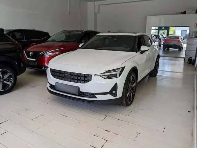 Polestar 2 view 4