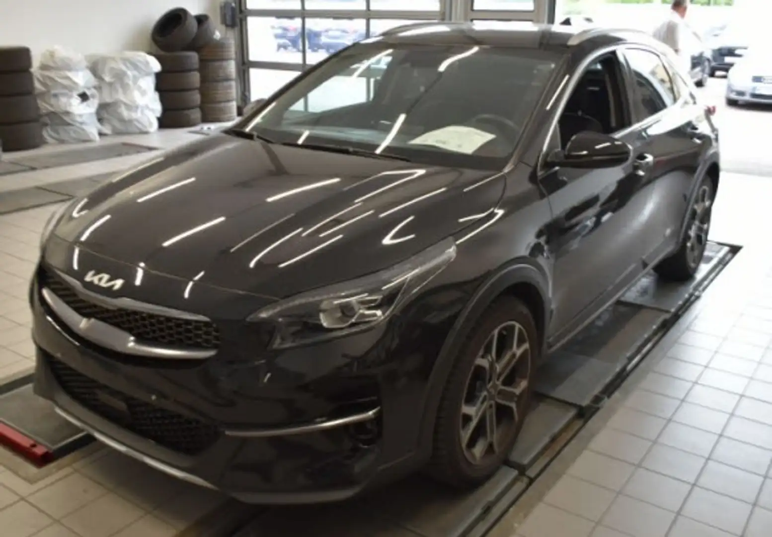Kia XCeed Platinum Edition LED NAVI LEDER PANOD. Noir - 1