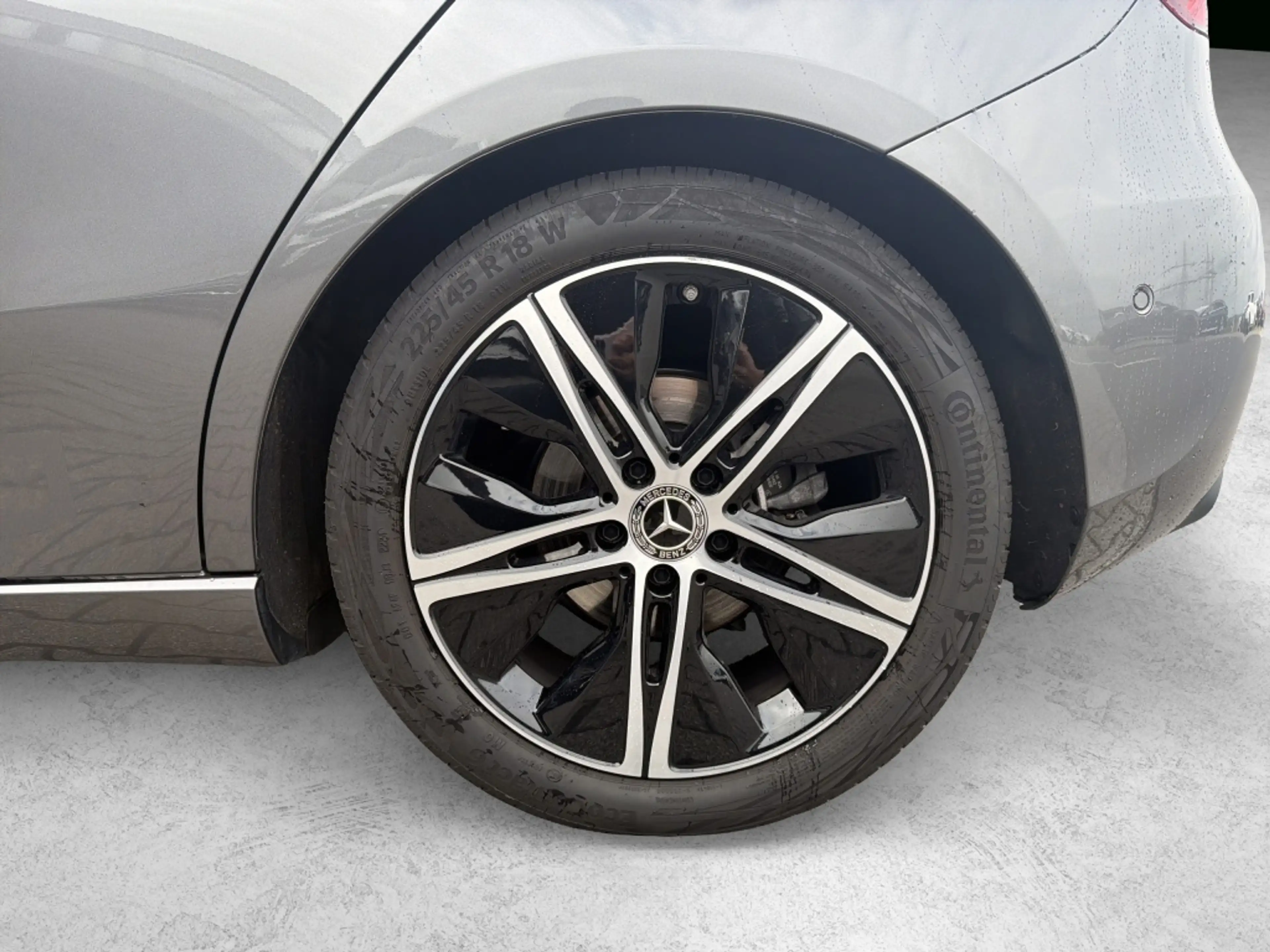 Mercedes-Benz A 200 d Progressive Night Panorama-SD Multibeam — photo 4