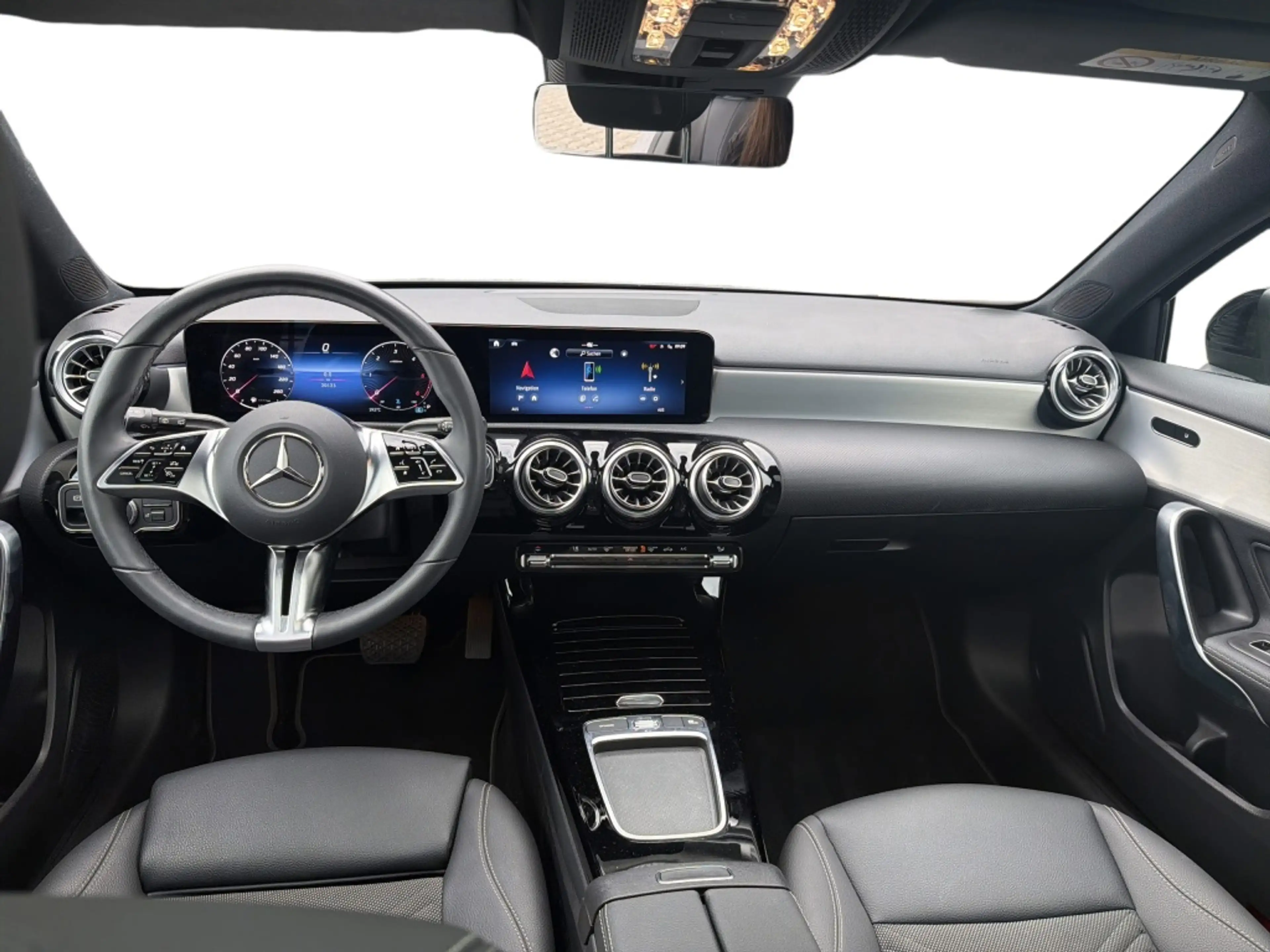 Mercedes-Benz A 200 d Progressive Night Panorama-SD Multibeam — photo 7