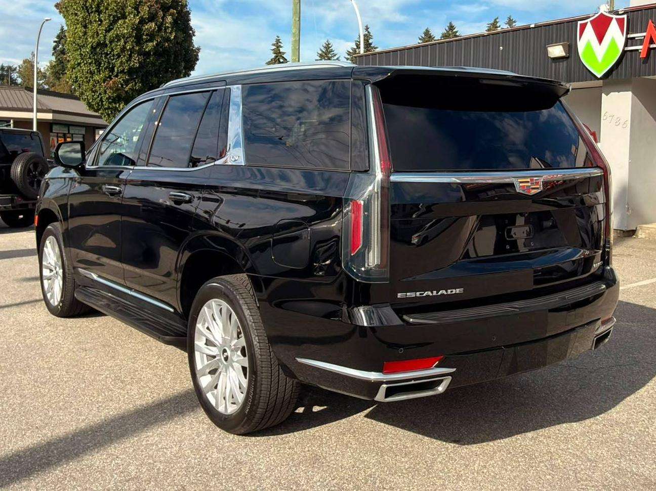 2024 Cadillac Escalade — view 7