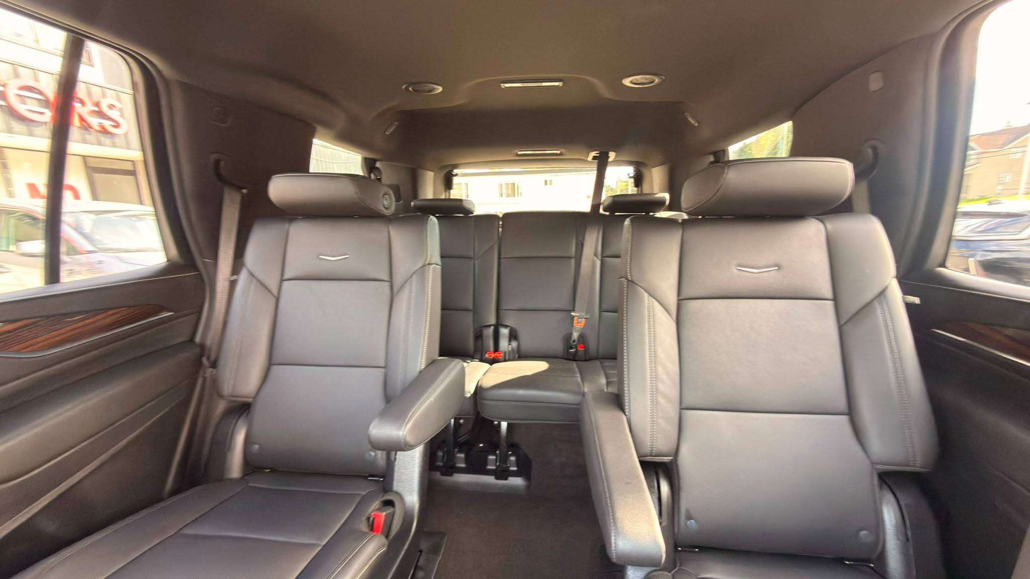 2024 Cadillac Escalade — view 11
