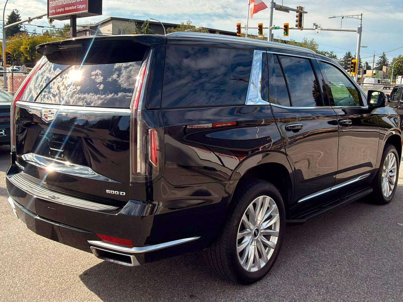 2024 Cadillac Escalade — view 5