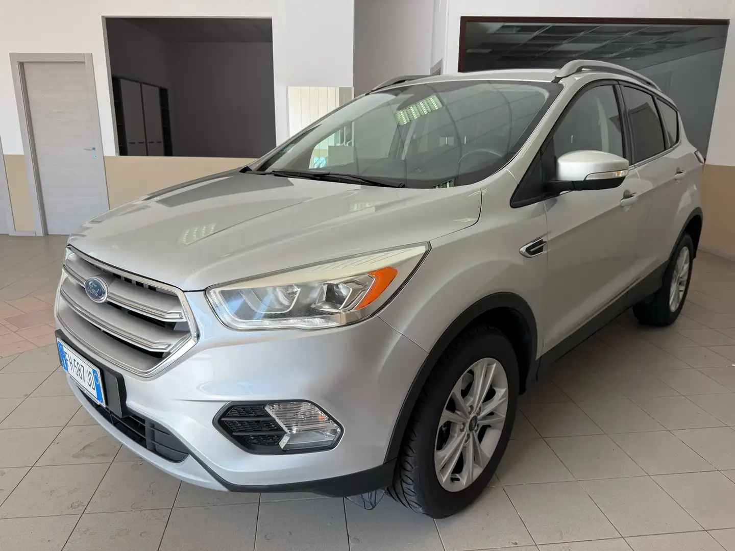 Ford Kuga 1.5 tdci Titanium s&s 2wd 120cv - 1