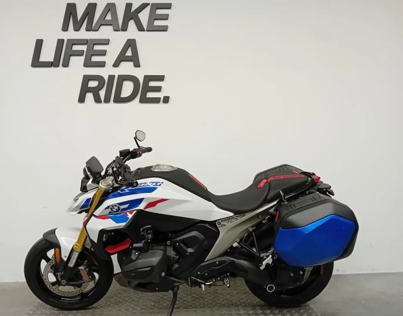 BMW R 1300 R Wit - 2