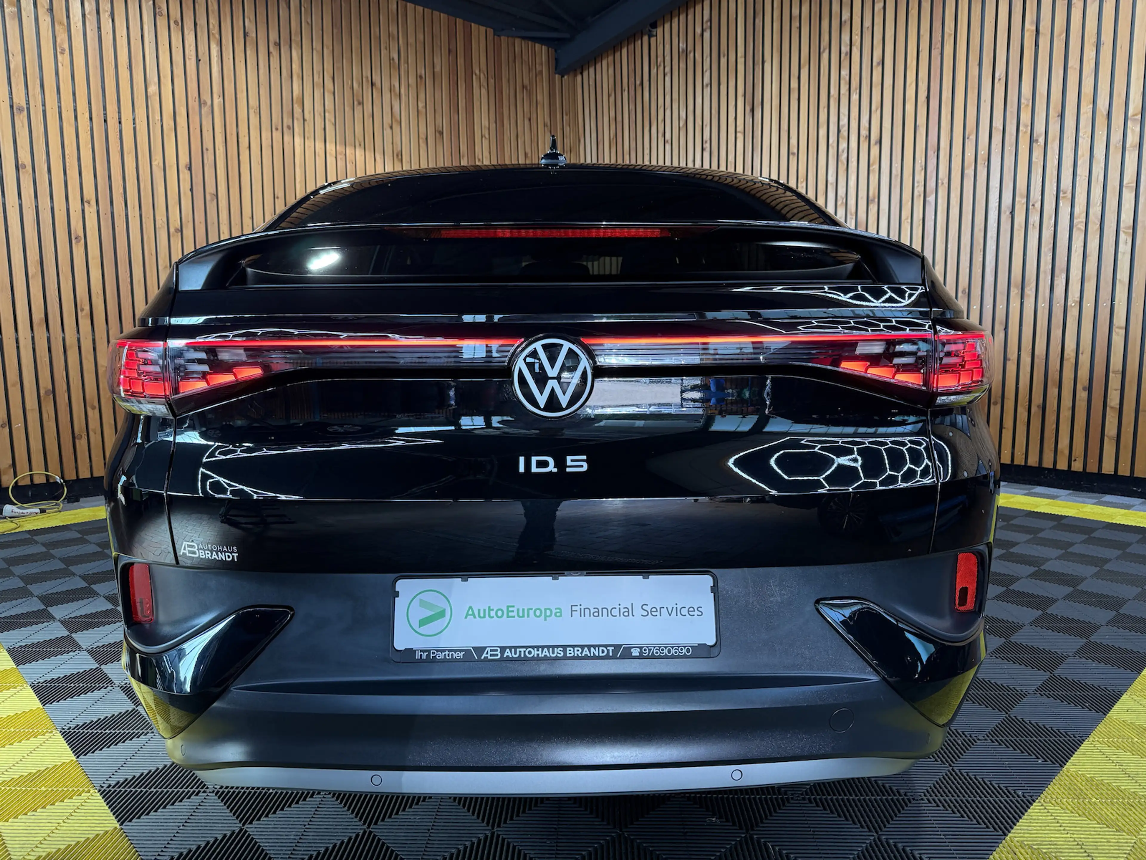 Volkswagen ID.5 Pro P. *Navi*ACC*HUD*360°*el.Heckk.*Matrix — photo 6