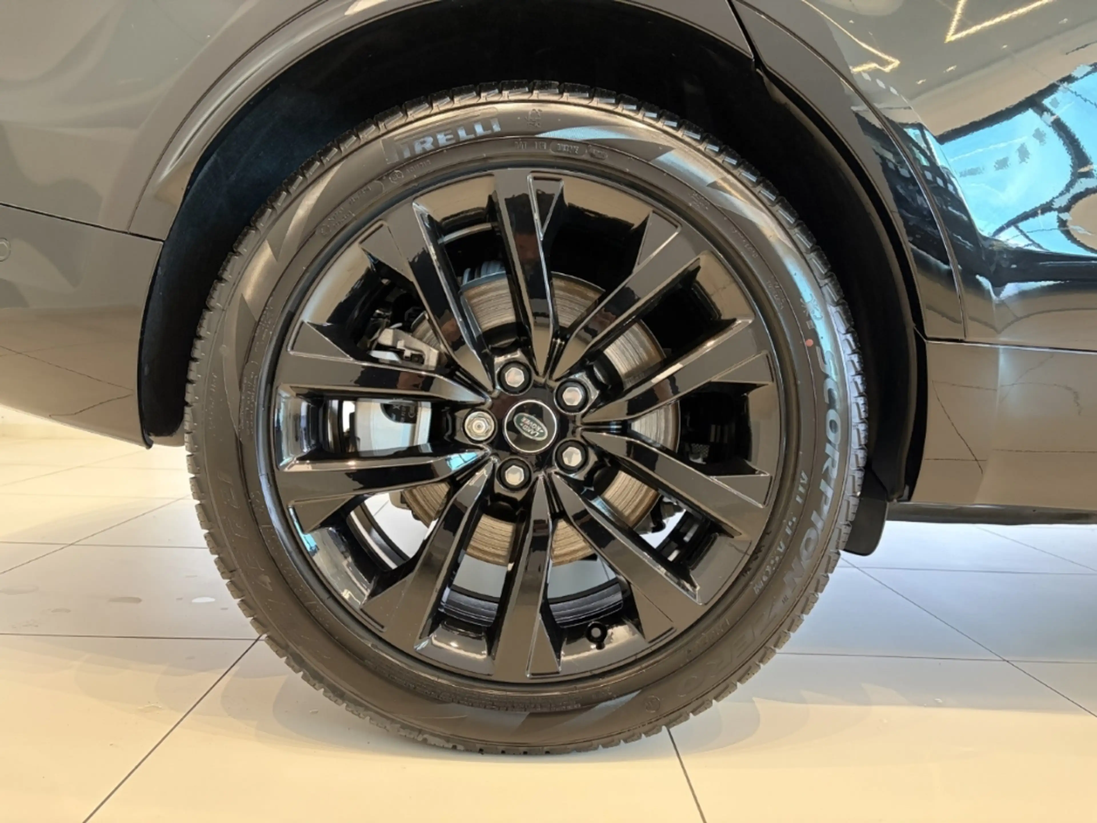 Land Rover Discovery D350 Gemini AWD 3. Sitzreihe & Pano — photo 9
