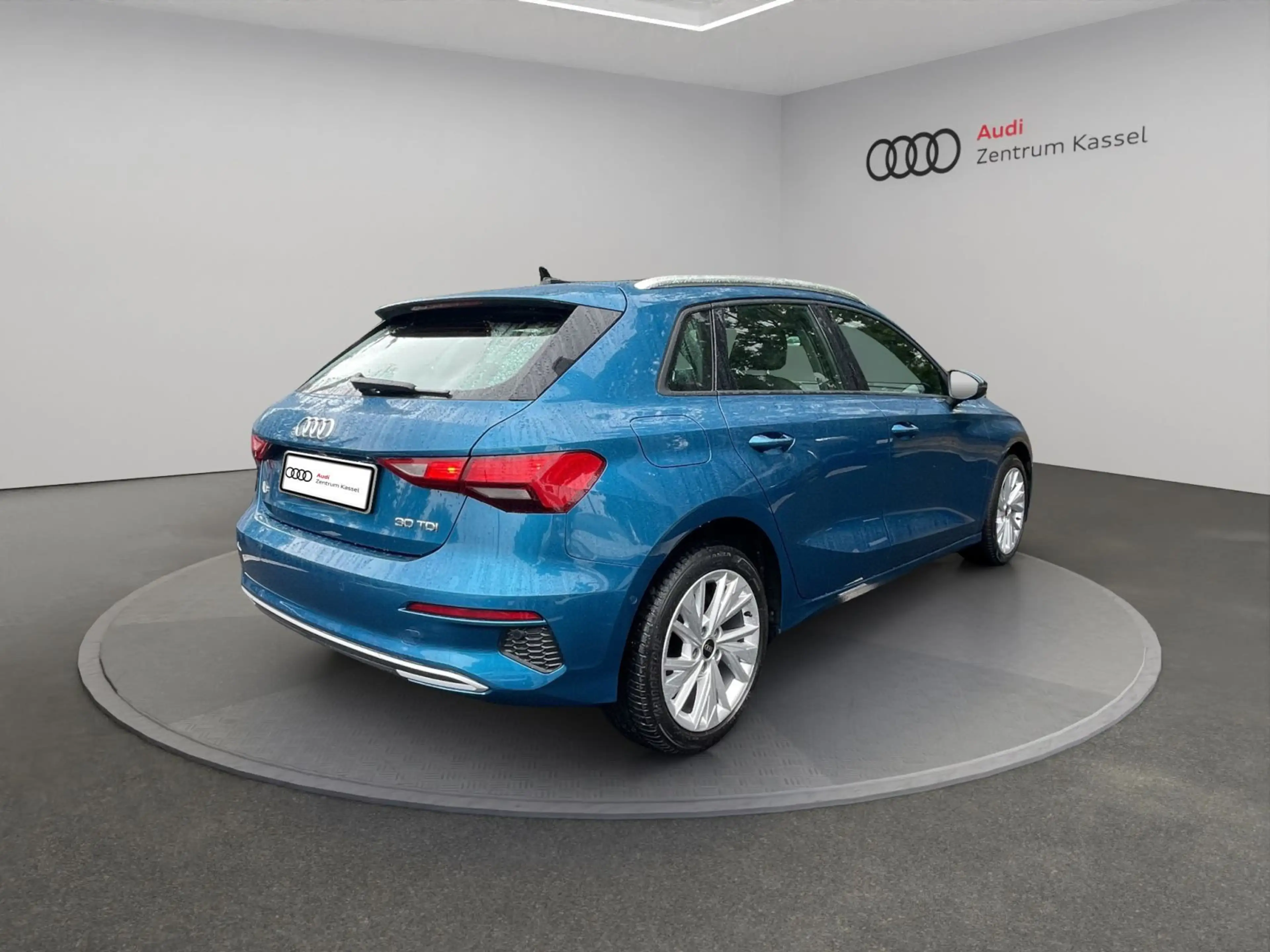 Audi A3 30 TDI LED Navi Kamera Carplay — photo 6