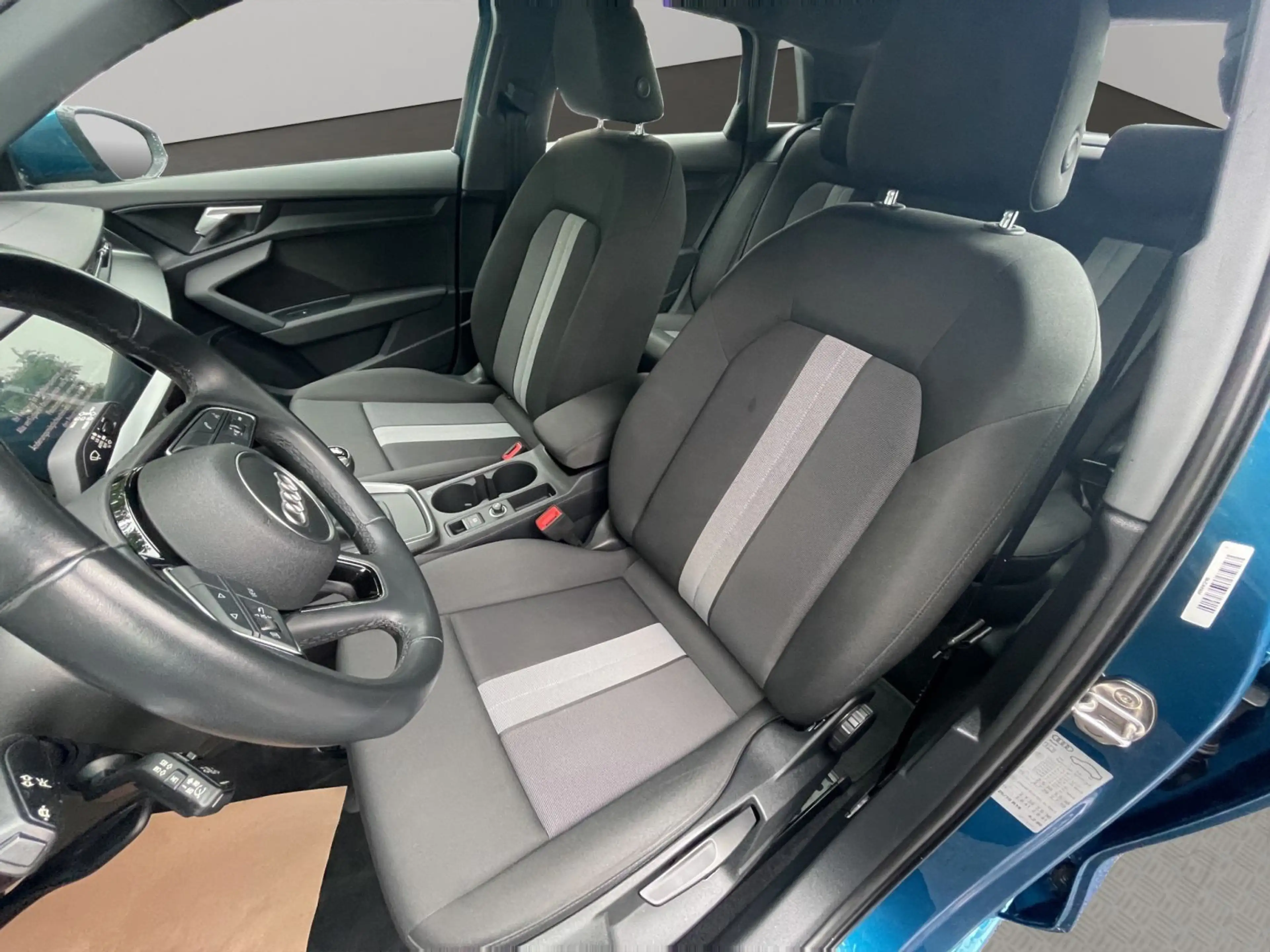 Audi A3 30 TDI LED Navi Kamera Carplay — photo 10
