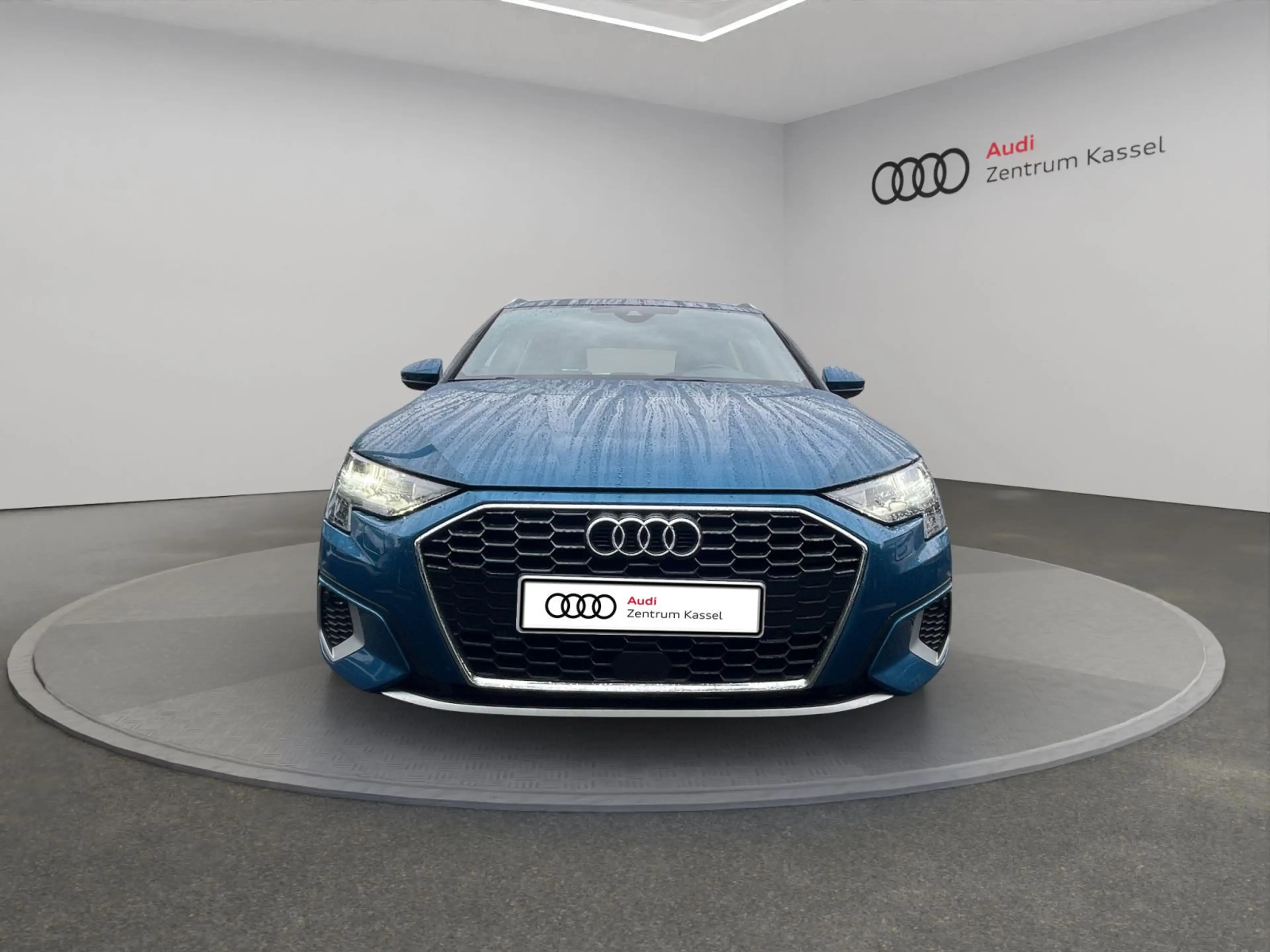 Audi A3 30 TDI LED Navi Kamera Carplay — photo 9