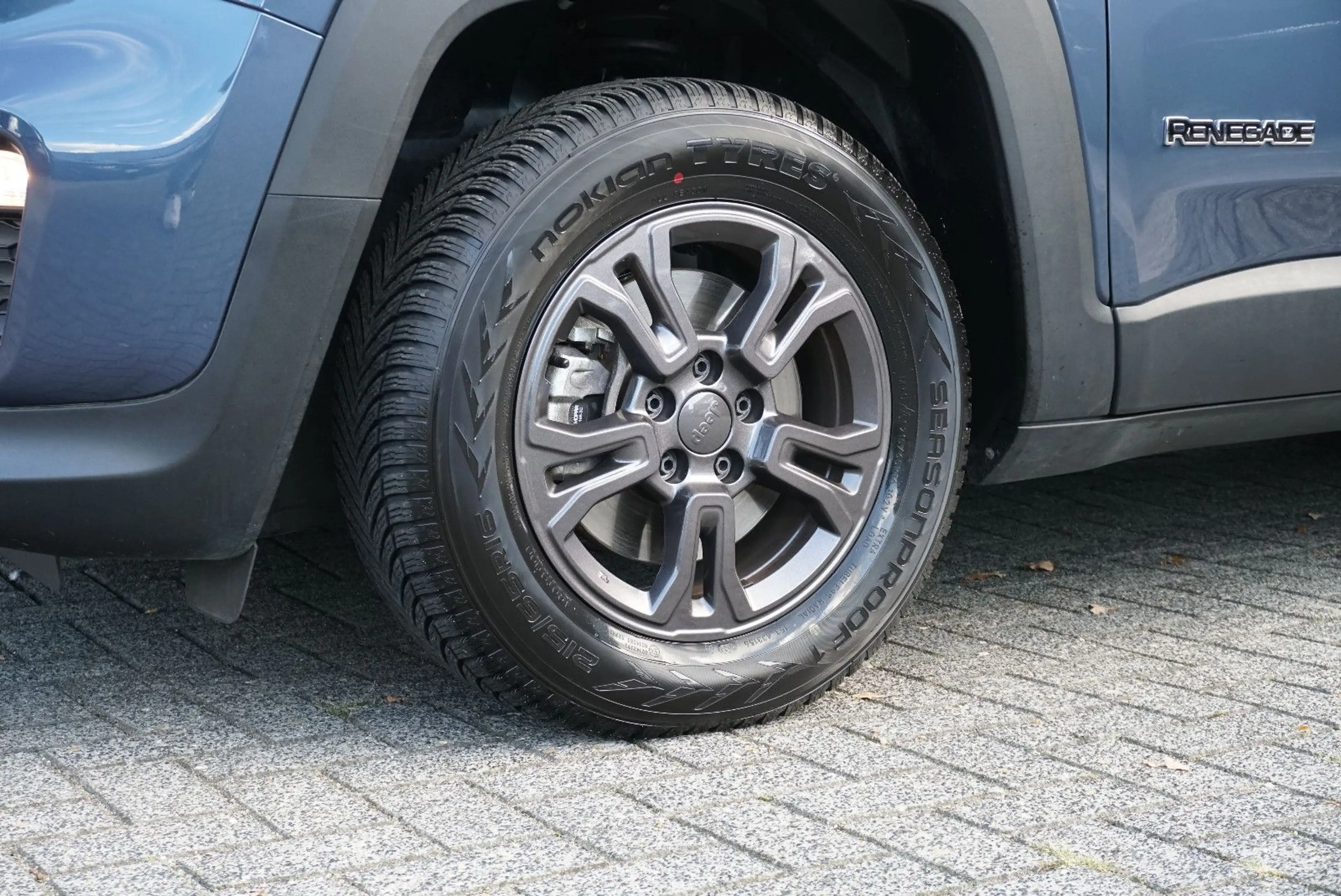 Jeep Renegade 1.5 Autom. Longitude M.Hybrid UConnect — photo 13