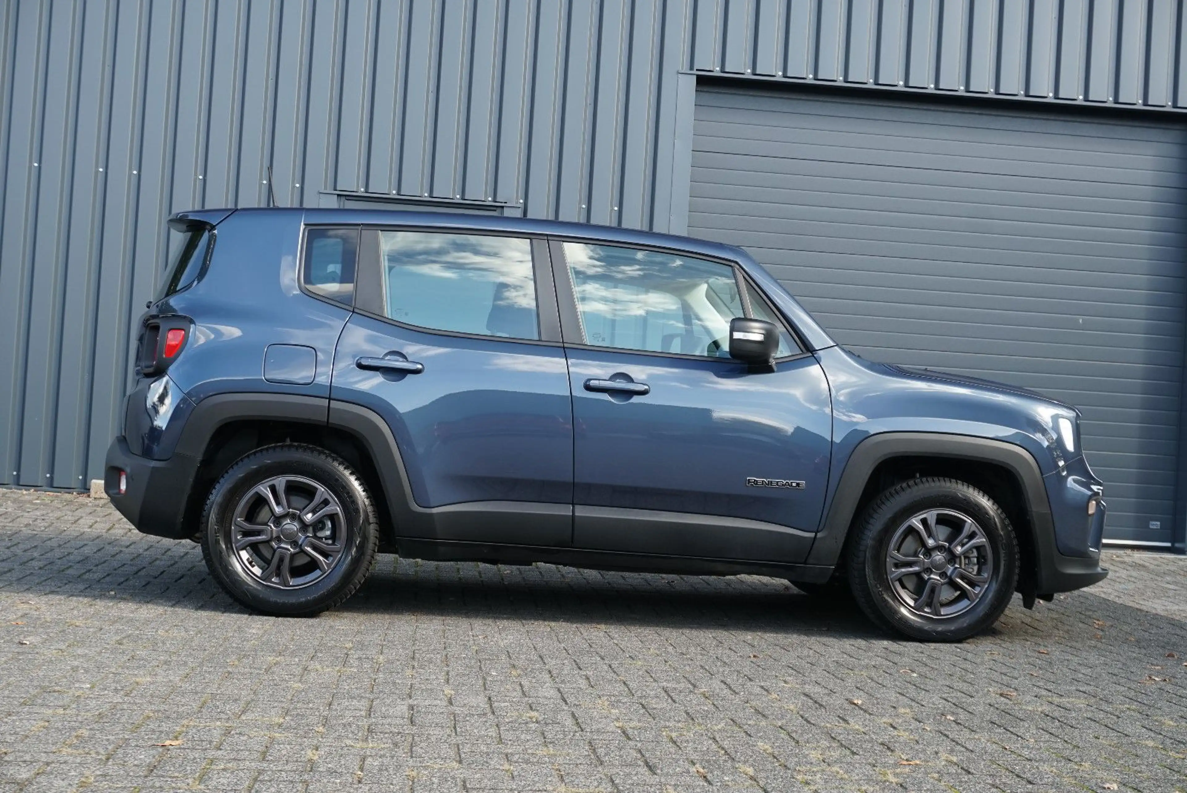 Jeep Renegade 1.5 Autom. Longitude M.Hybrid UConnect — photo 8