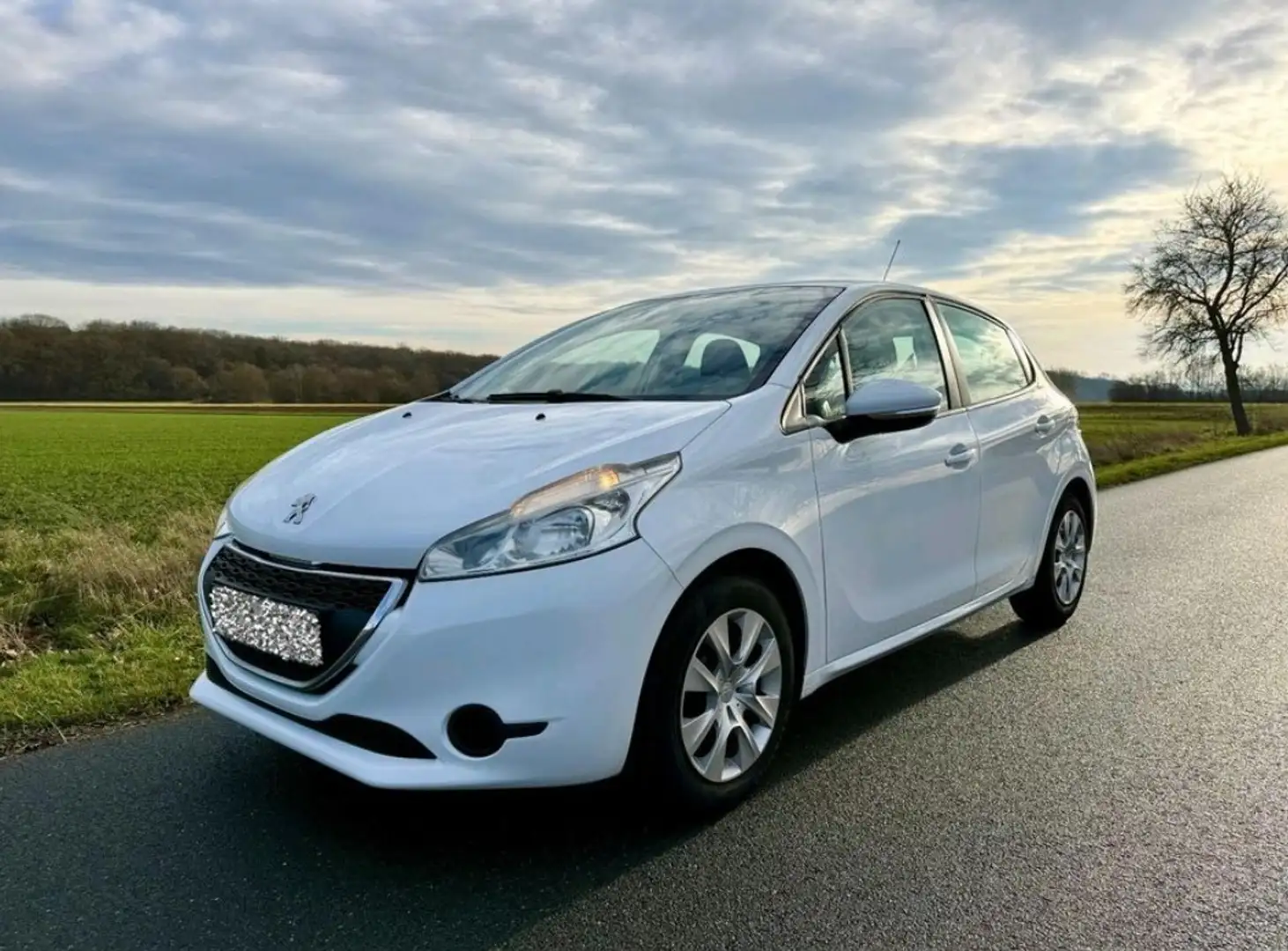 Peugeot 208 1.0 68 ch - 1