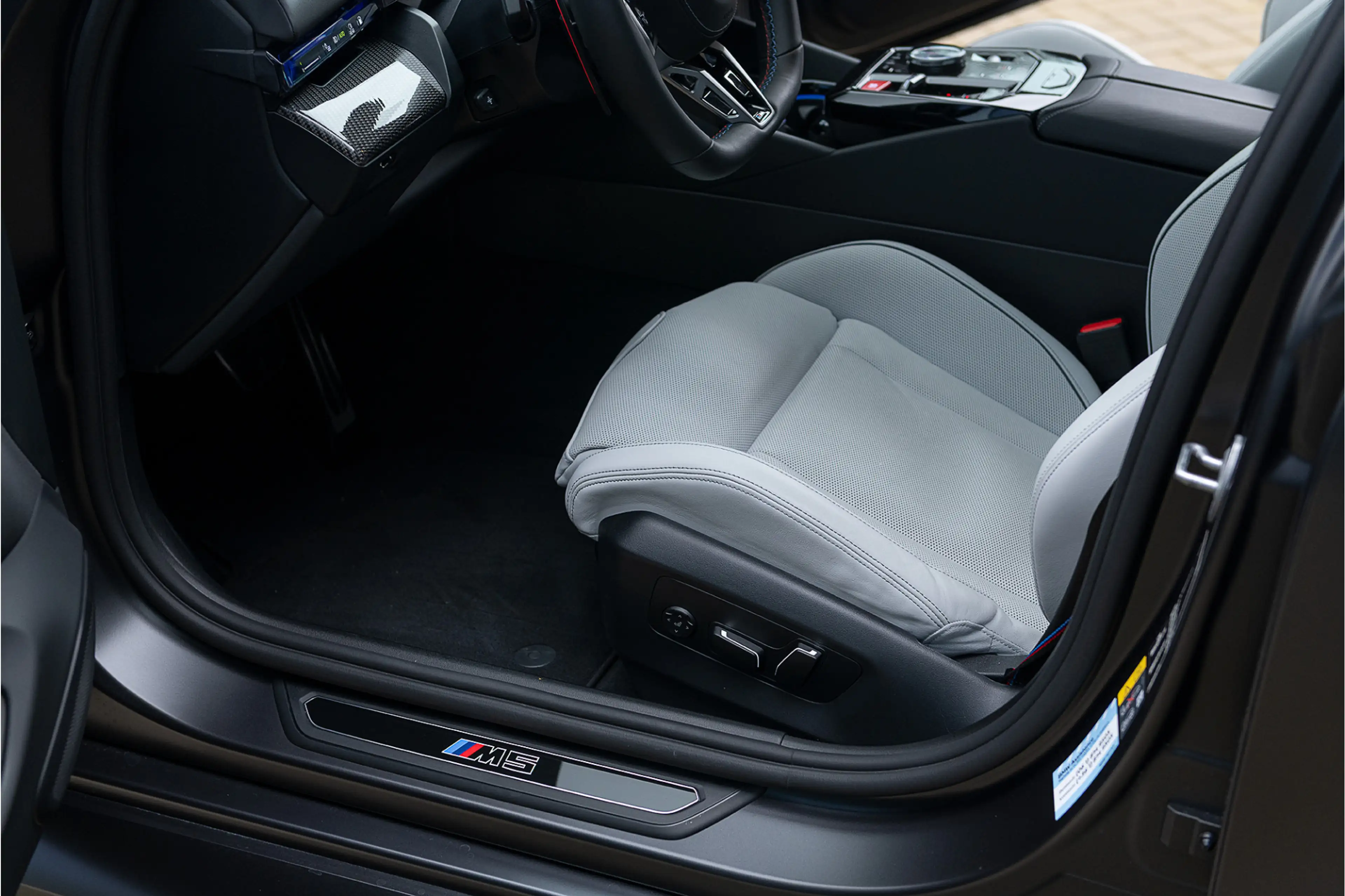 BMW M5 Touring V8 Hybride M Keramisch Frozen Pano Alcant. — photo 19