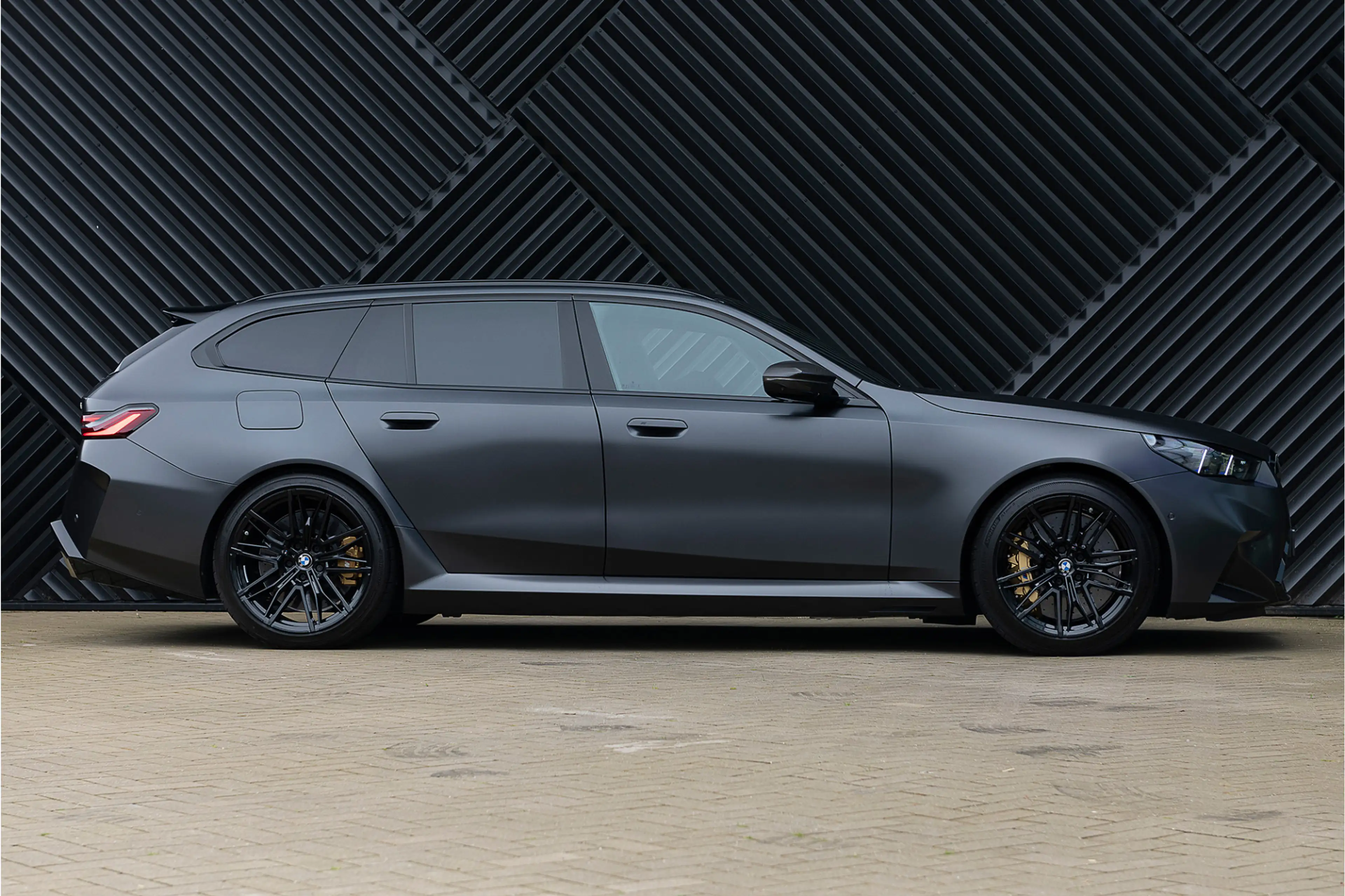 BMW M5 Touring V8 Hybride M Keramisch Frozen Pano Alcant. — photo 3