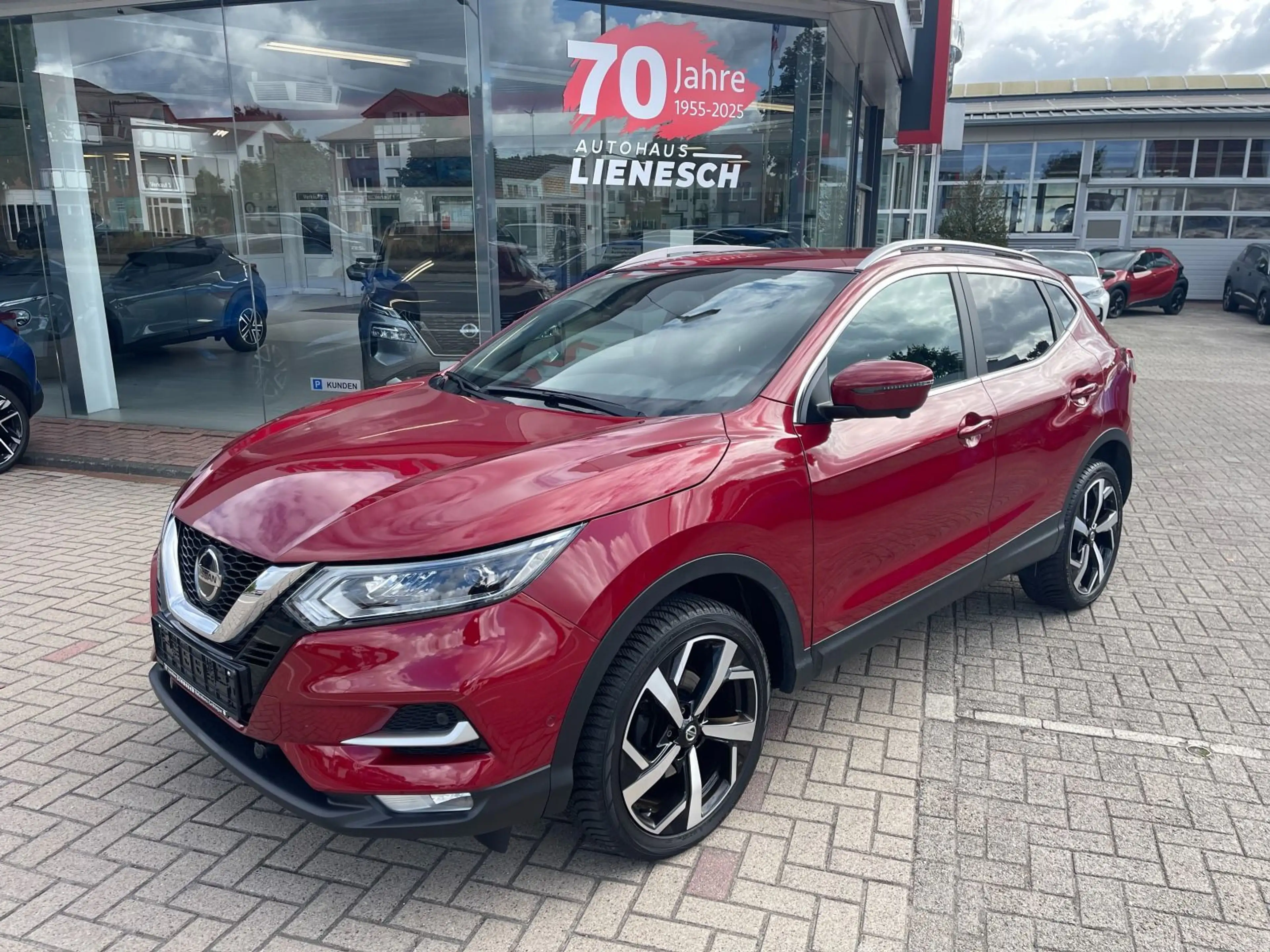 Nissan Qashqai 1.3 DiG-T Tekna Automatik Navi Leder AHK