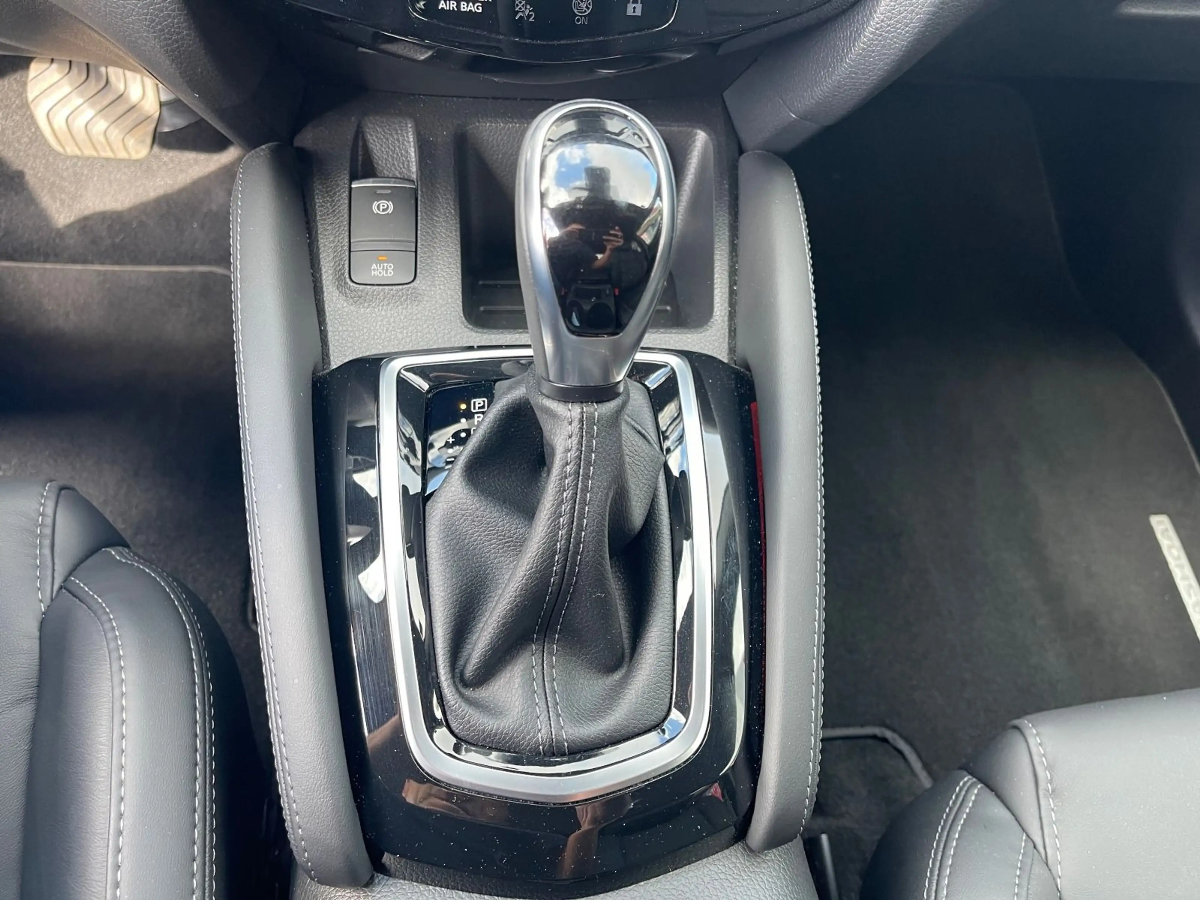 Nissan Qashqai 1.3 DiG-T Tekna Automatik Navi Leder AHK — photo 18