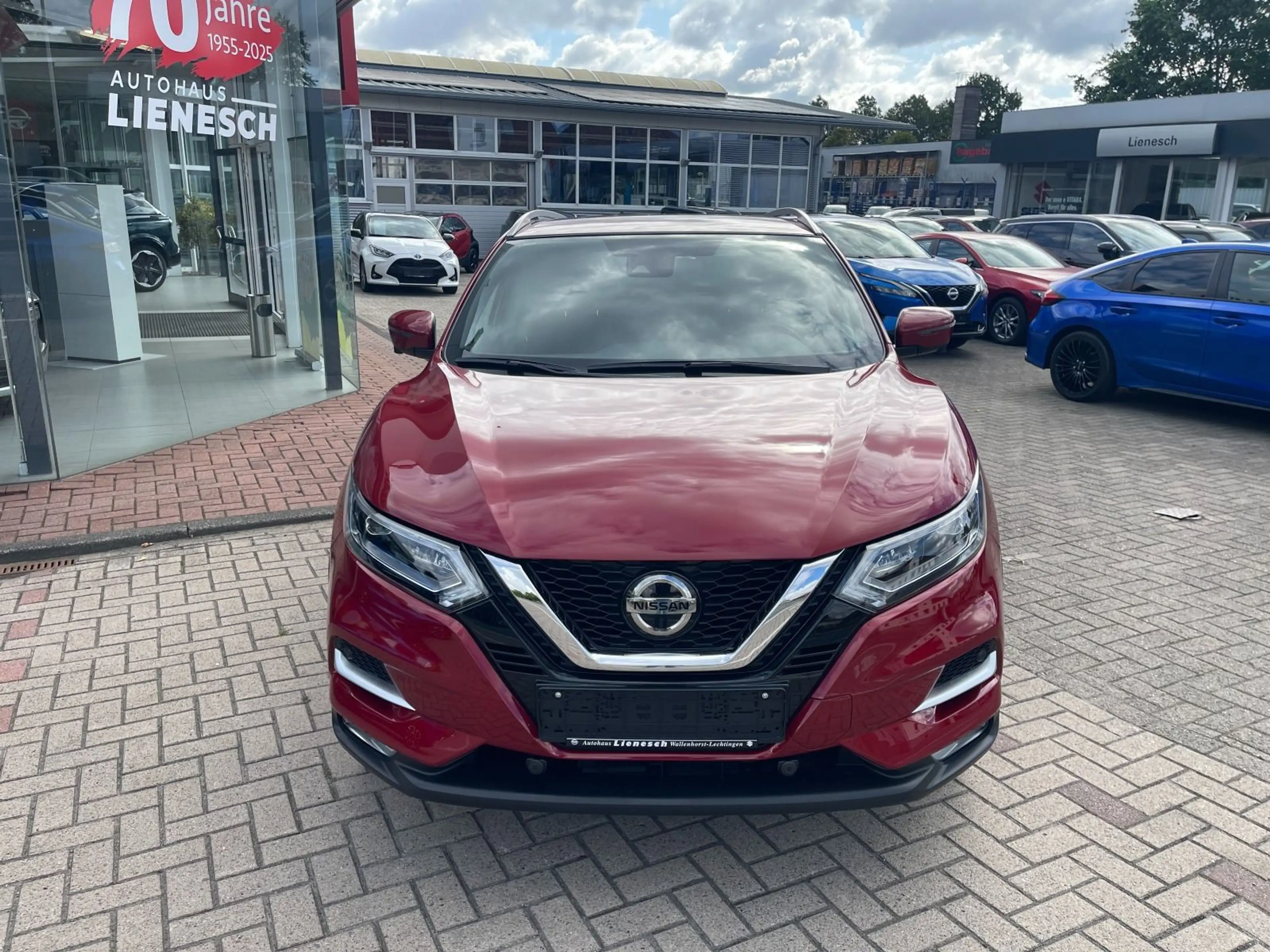 Nissan Qashqai 1.3 DiG-T Tekna Automatik Navi Leder AHK — photo 3