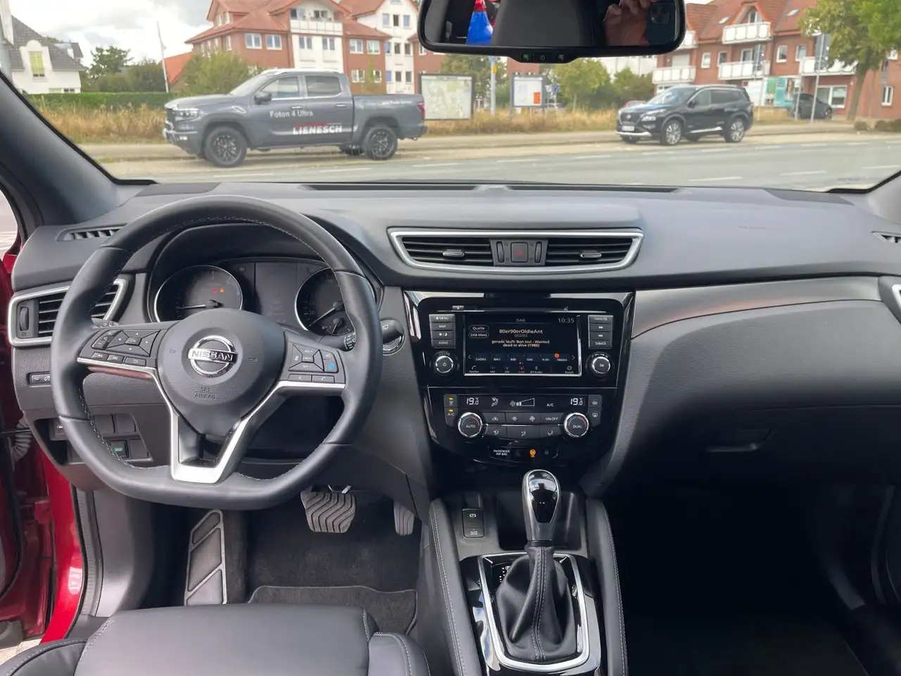 Nissan Qashqai 1.3 DiG-T Tekna Automatik Navi Leder AHK, миниатюра 13