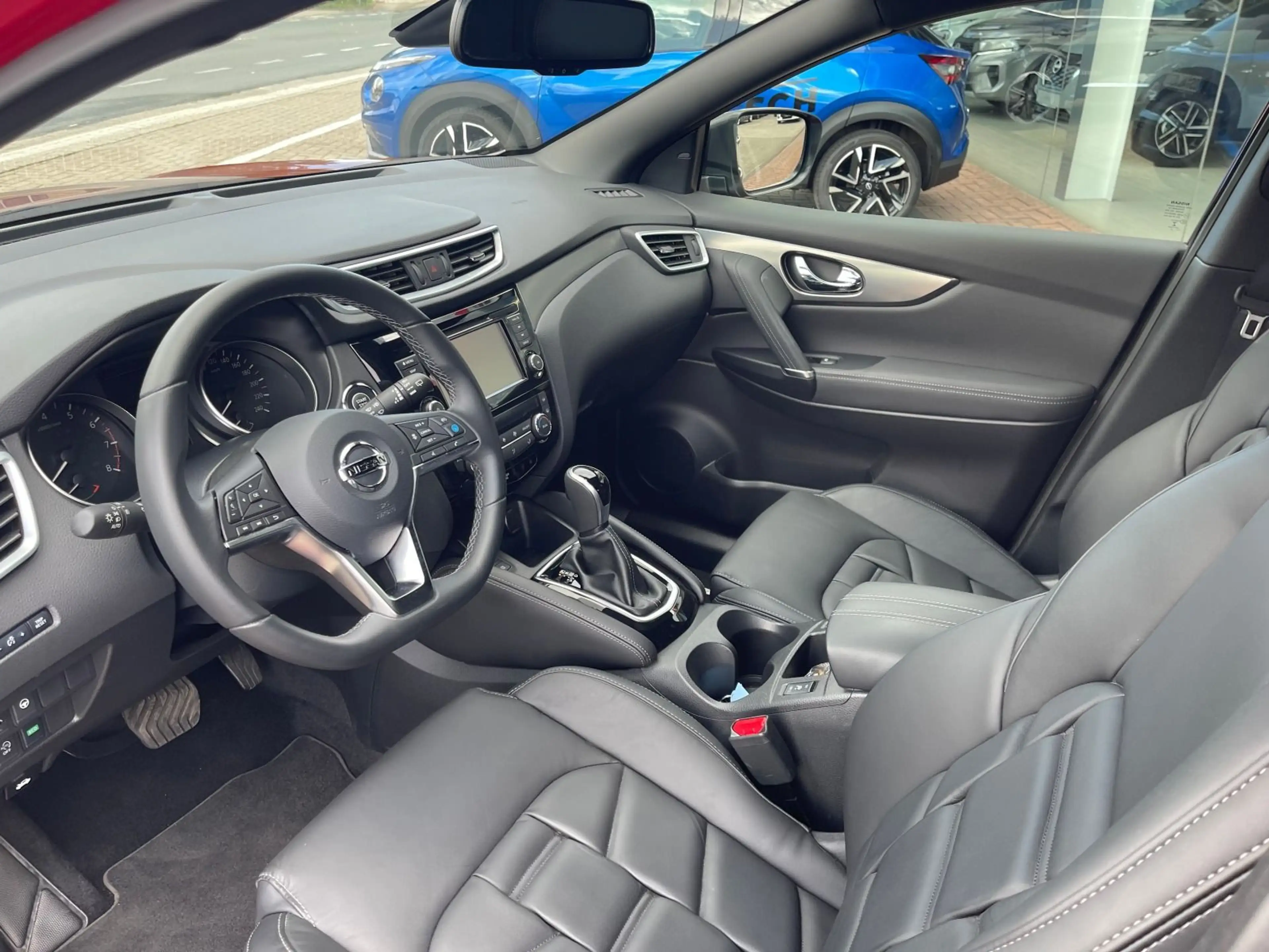 Nissan Qashqai 1.3 DiG-T Tekna Automatik Navi Leder AHK — photo 10