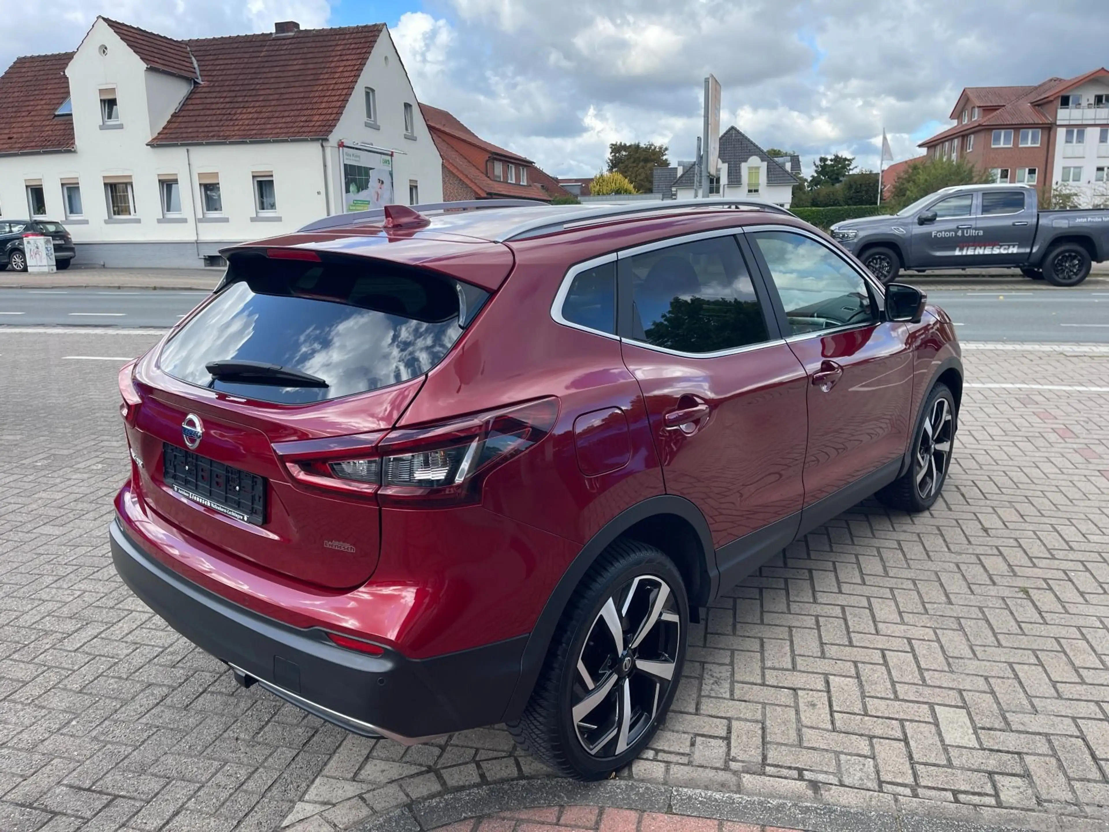 Nissan Qashqai 1.3 DiG-T Tekna Automatik Navi Leder AHK — photo 6