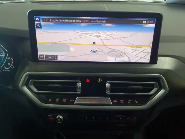BMW X3 view 12