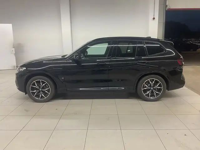 BMW X3 view 6