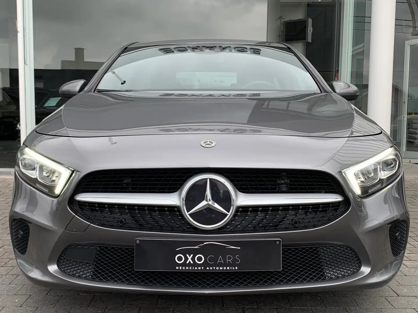 Mercedes-Benz A 180 D / Pack Sport / Boite Auto / Xenon / Gps / Camera Grijs - 2