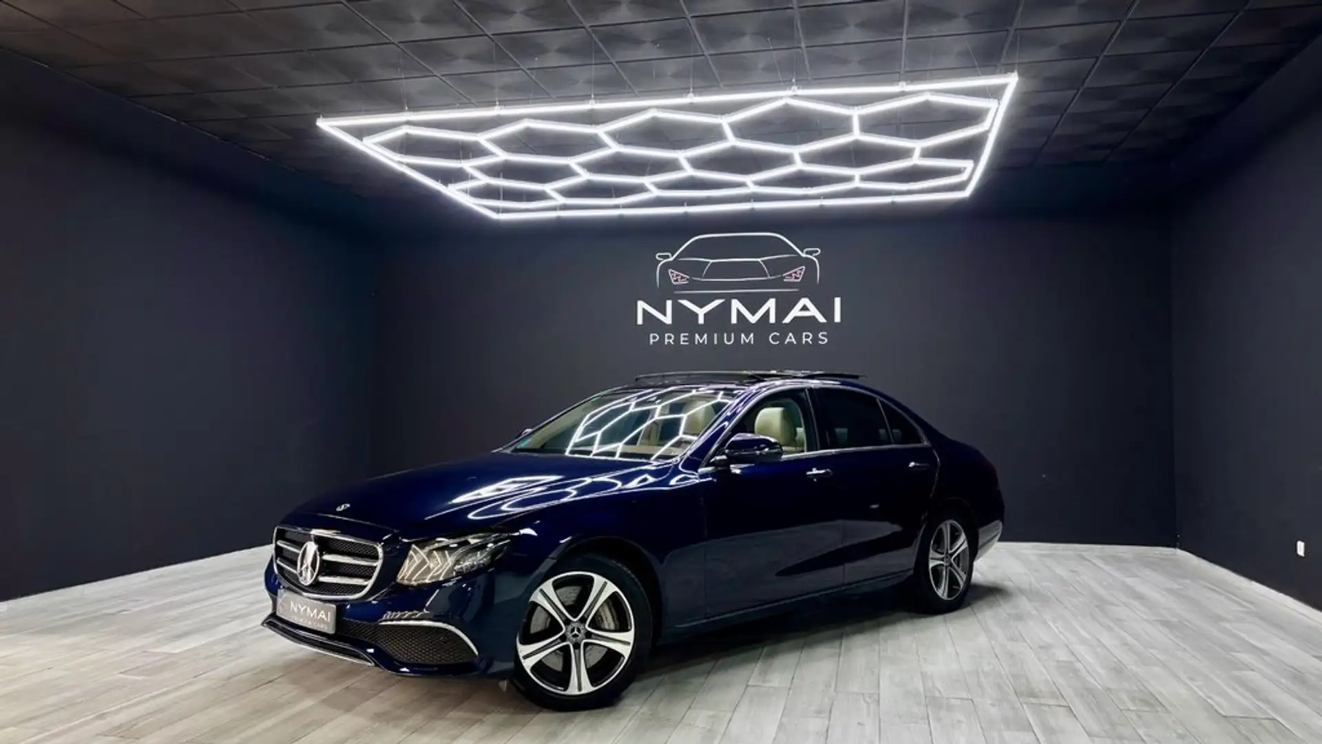 Mercedes-Benz E 450 4MATIC Azul - 2