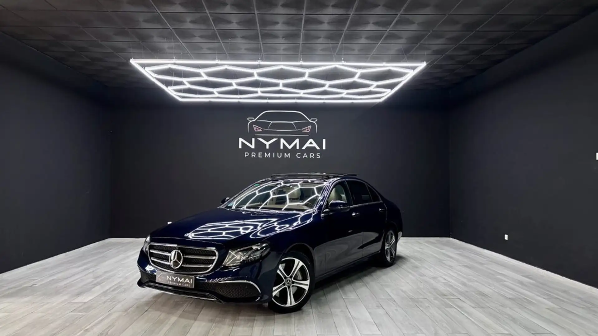 Mercedes-Benz E 450 4MATIC Azul - 1