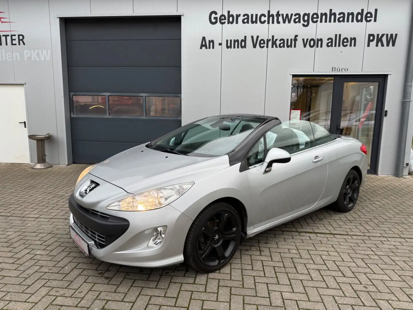 Peugeot 308 CC  Platinum*VOLLLEDER*NAVI*SHZ*PDC*KLIMAAUT Grey - 2