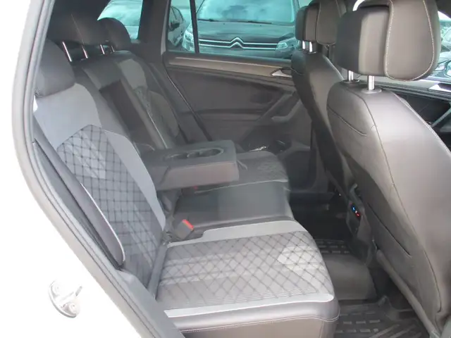 Volkswagen Tiguan view 10
