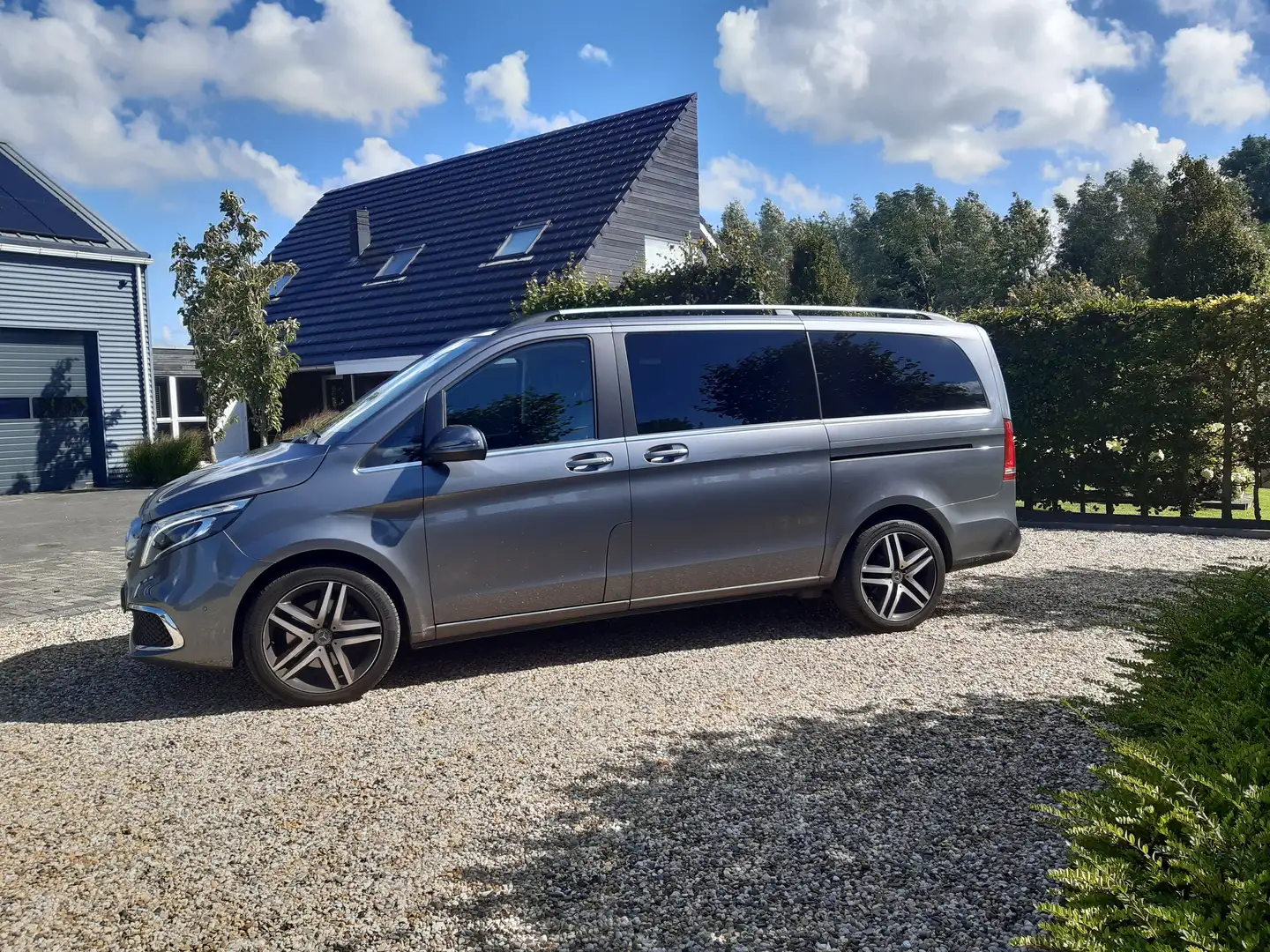 Mercedes-Benz V 300 300d 4-M L.DC.A.Edition Szürke - 2