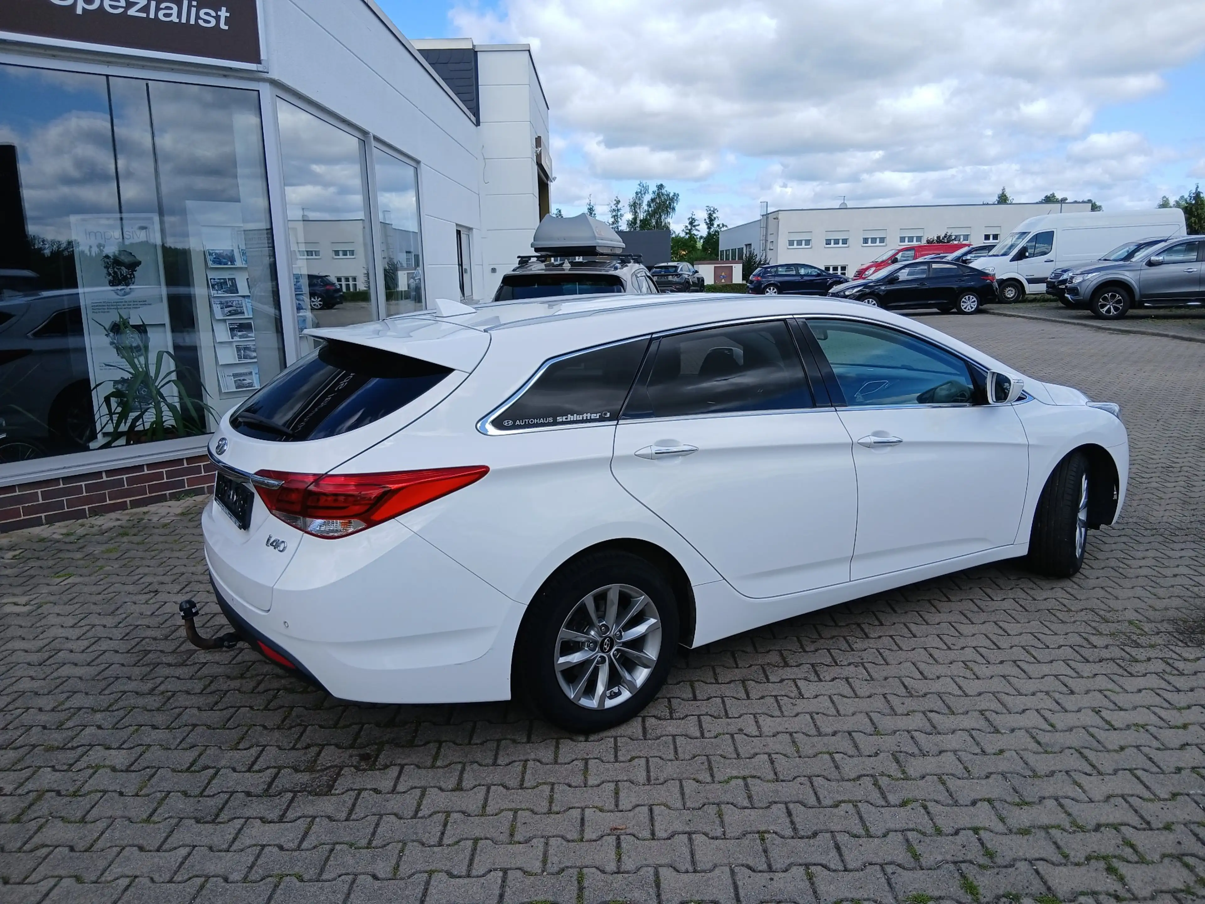 Hyundai i40 i40cw Kombi blue 1.6 Trend Navi / Kamera / AHK / Winterräder — photo 5