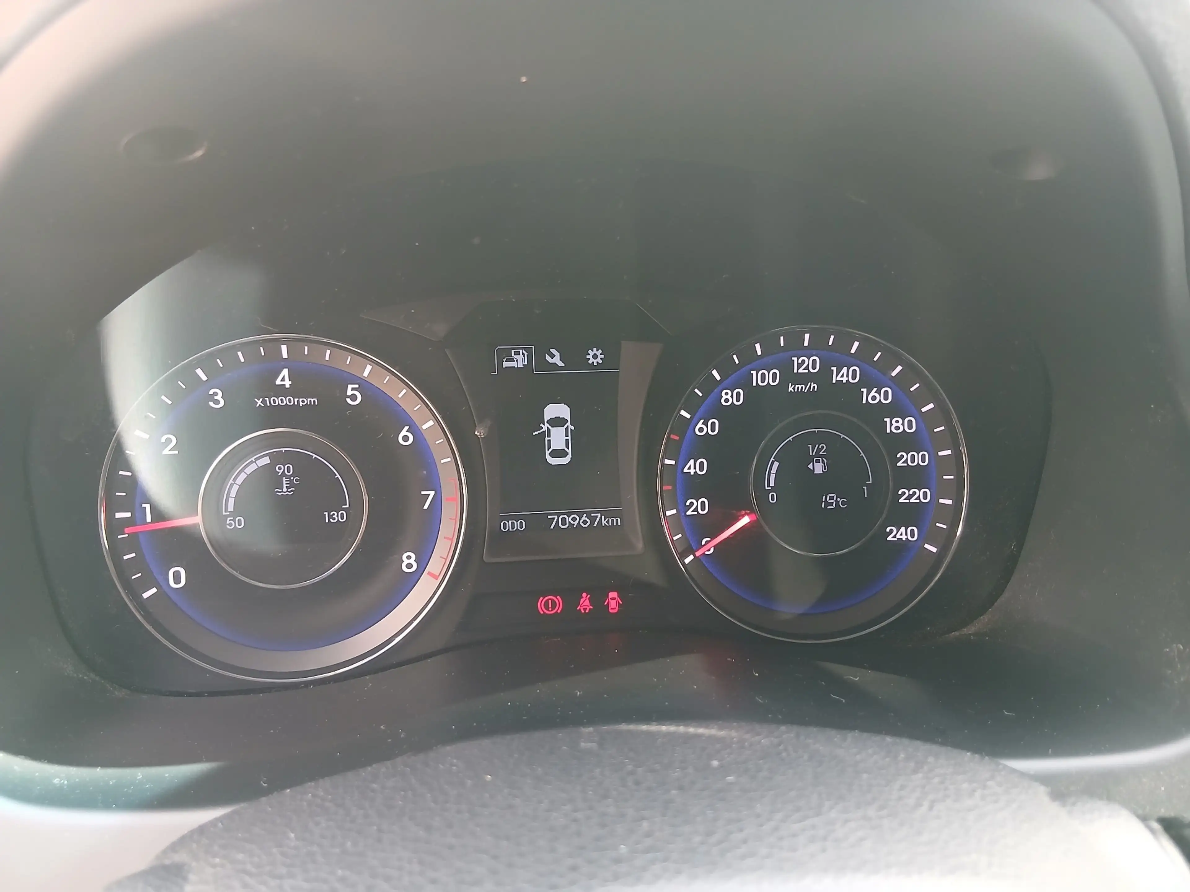 Hyundai i40 i40cw Kombi blue 1.6 Trend Navi / Kamera / AHK / Winterräder — photo 14