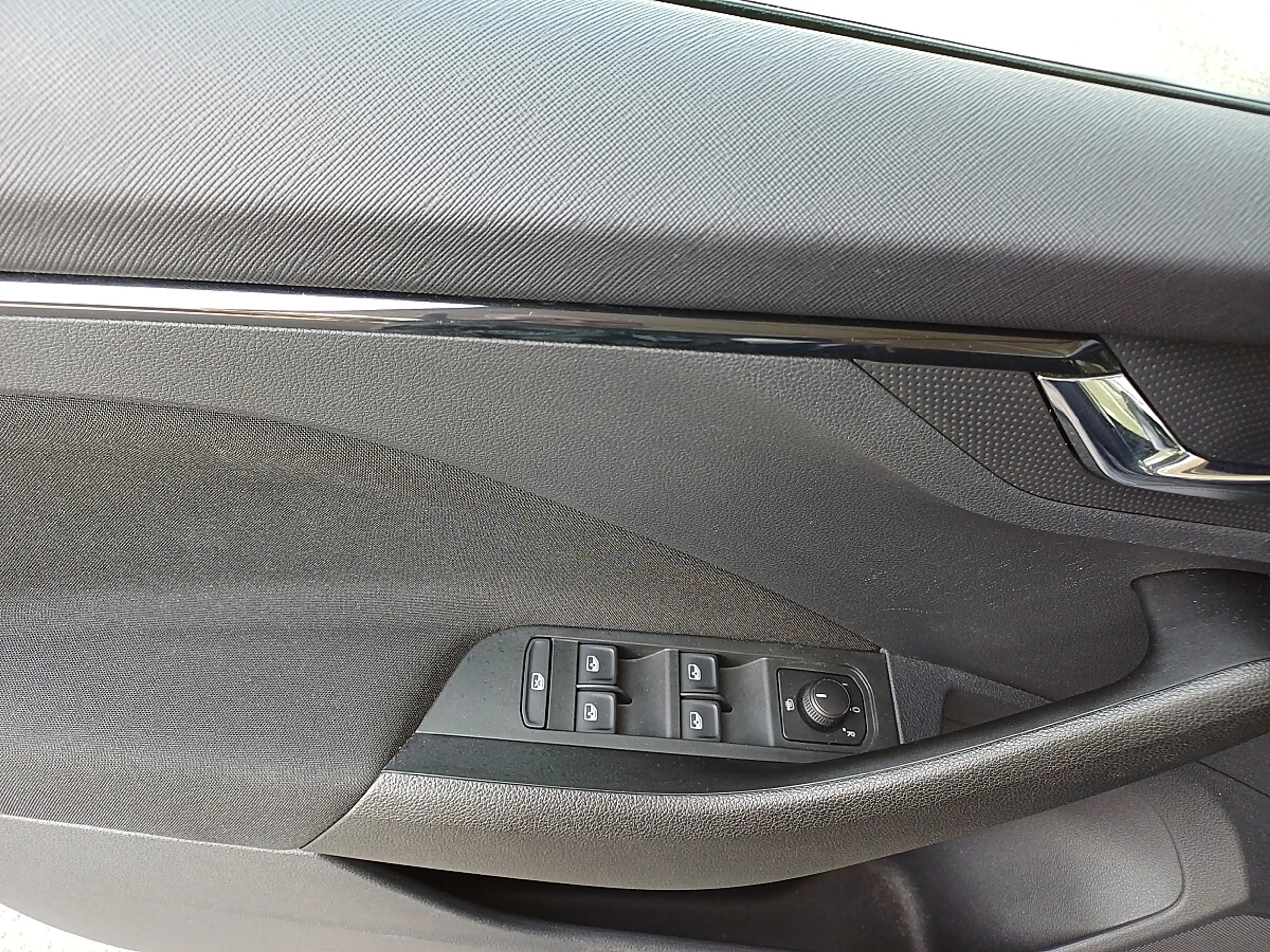 Skoda Kamiq Ambition 1.0 — photo 15
