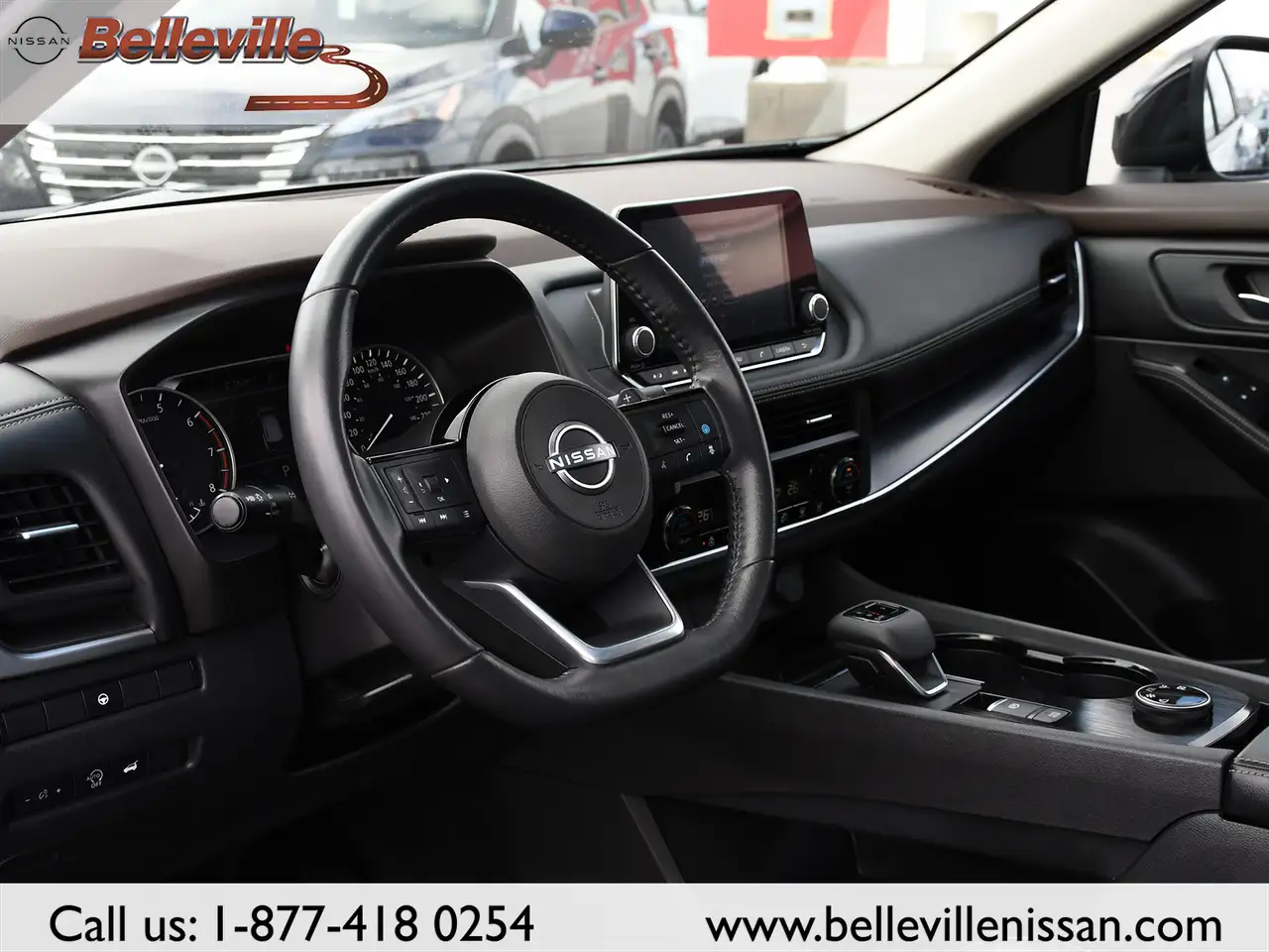 Nissan Rogue снимка Nissan Rogue